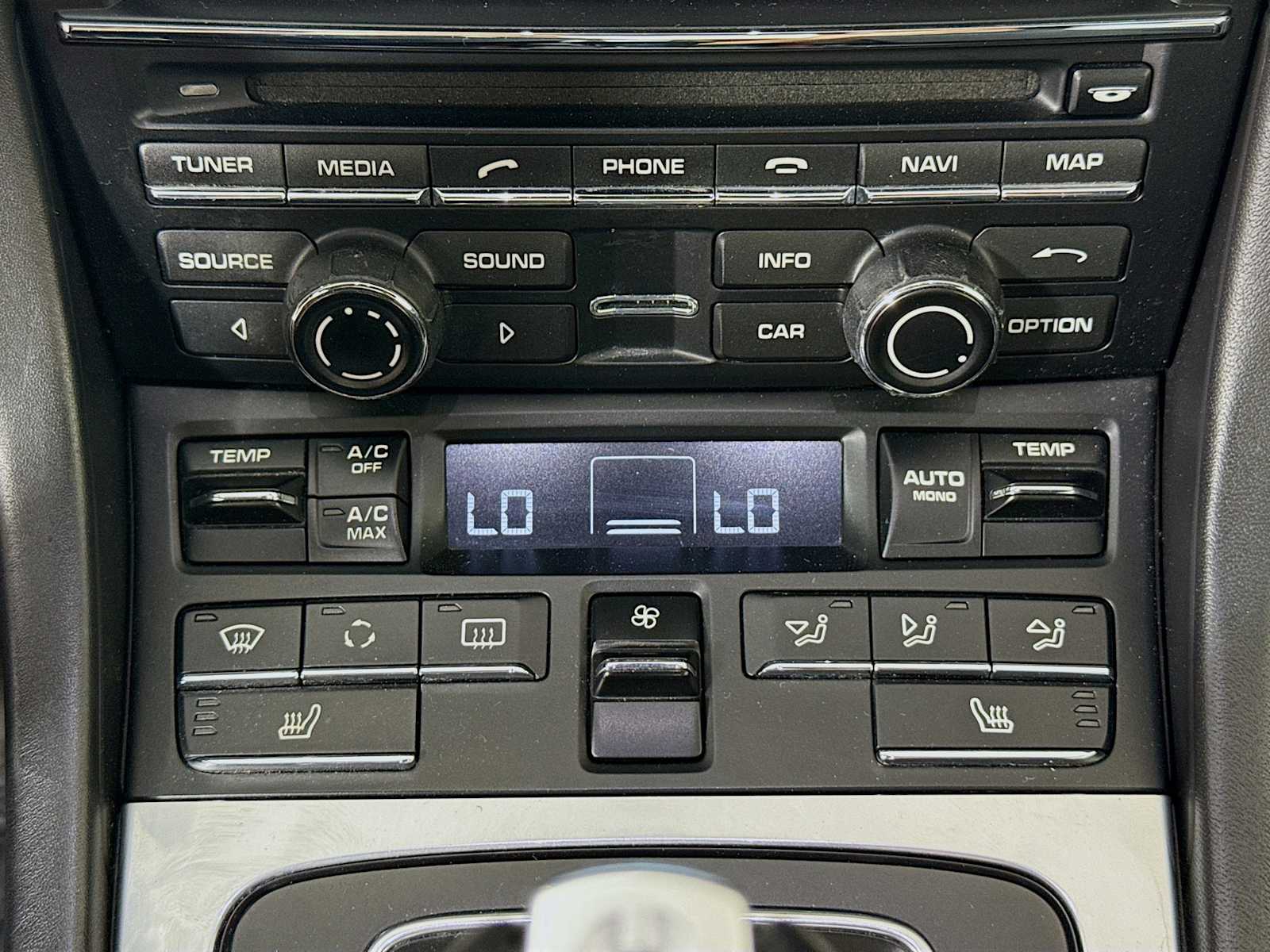 Thumbnail: 2013 Porsche 911 - 13