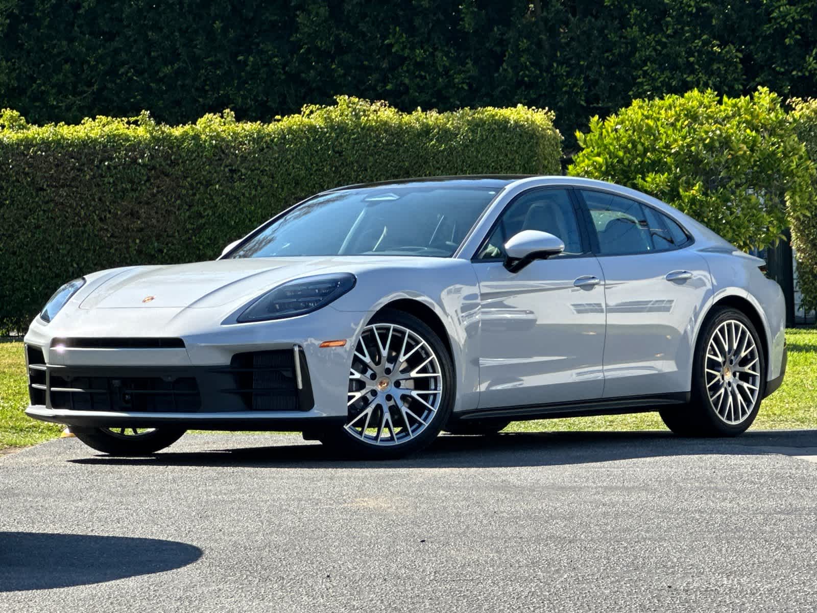 2026 Porsche Panamera Base