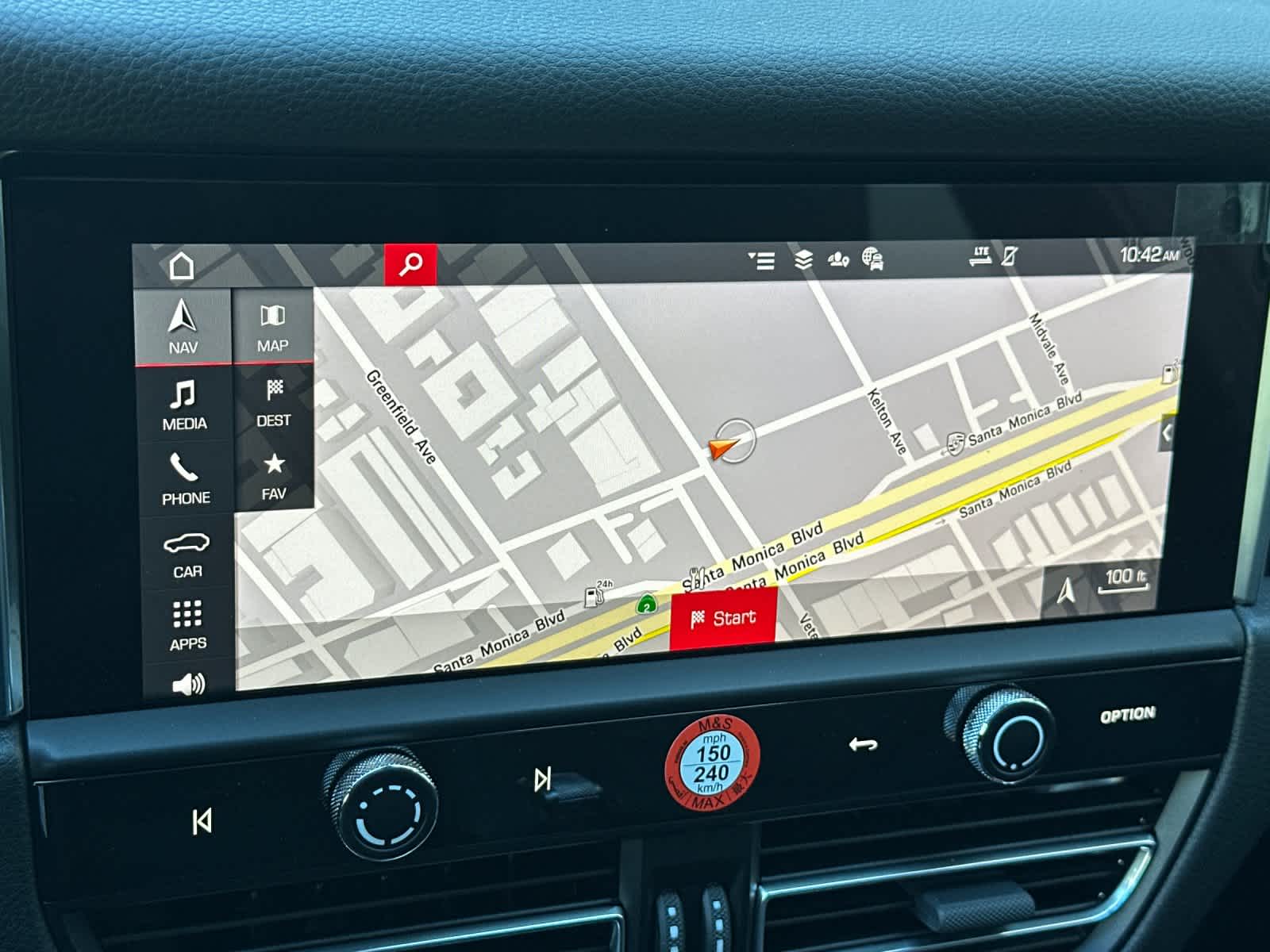 Thumbnail: 2026 Porsche Macan - 22