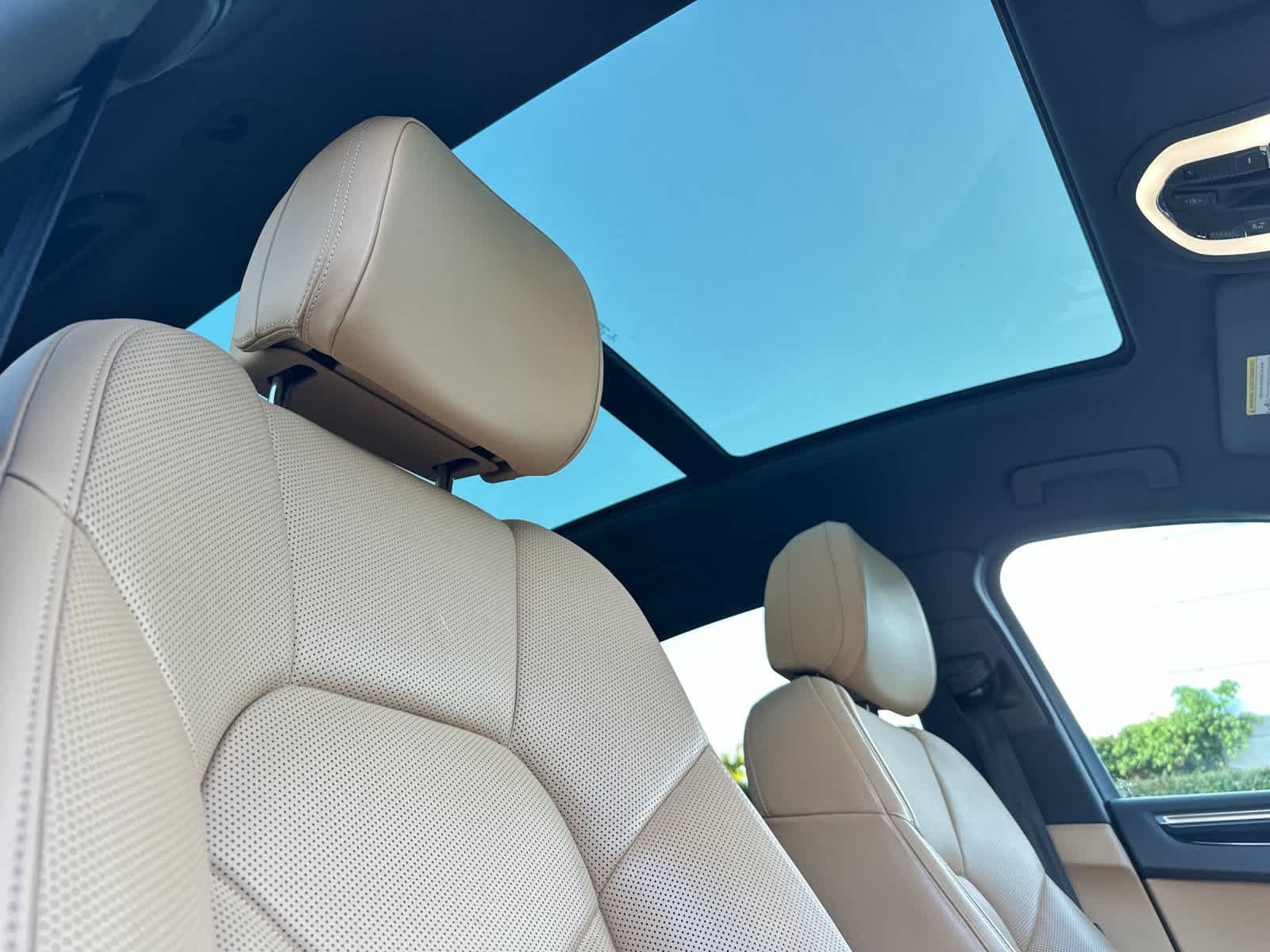 Thumbnail: 2018 Porsche Macan - 18