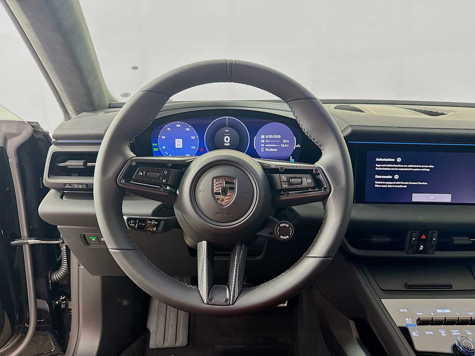 Thumbnail: 2025 Porsche Macan - 21