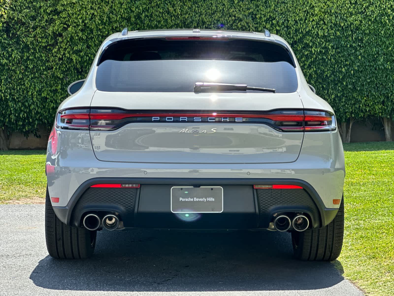 Thumbnail: 2026 Porsche Macan - 7
