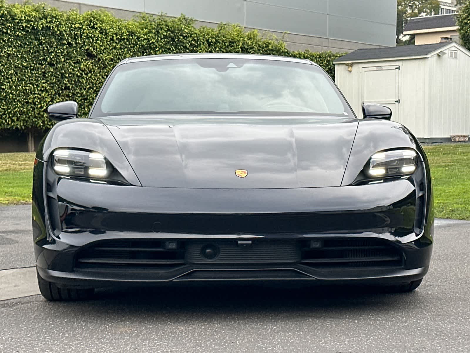 Thumbnail: 2022 Porsche Taycan - 11