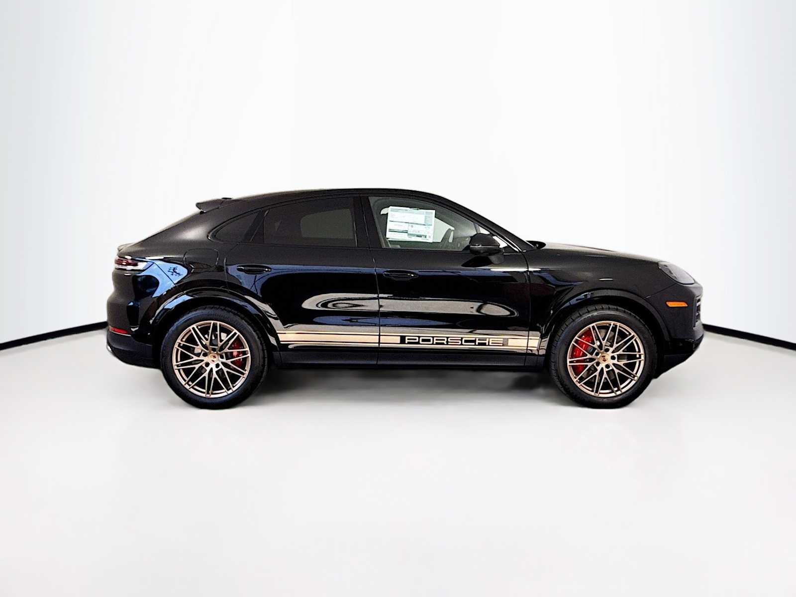 Thumbnail: 2026 Porsche Cayenne - 8