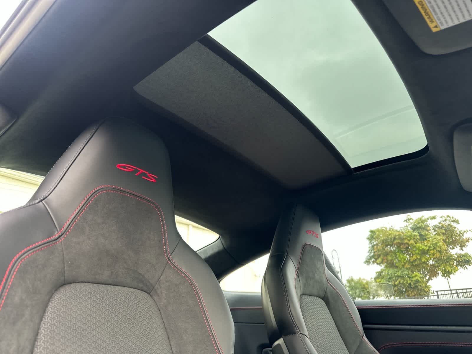 Thumbnail: 2026 Porsche 911 - 15