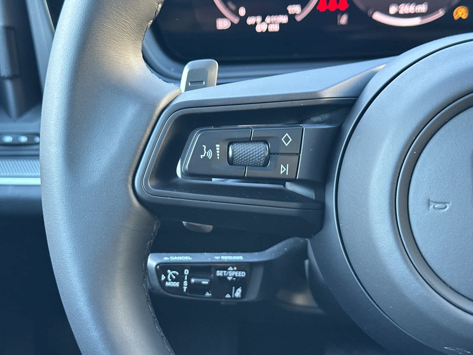 Thumbnail: 2025 Porsche Cayenne - 28