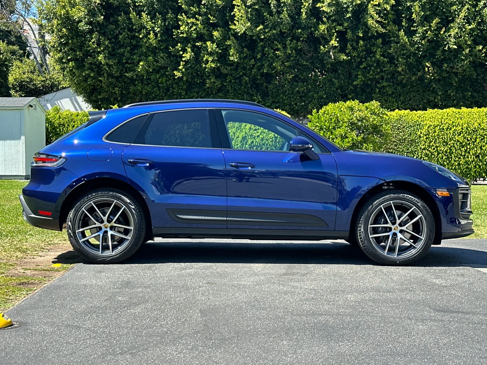 Thumbnail: 2026 Porsche Macan - 9
