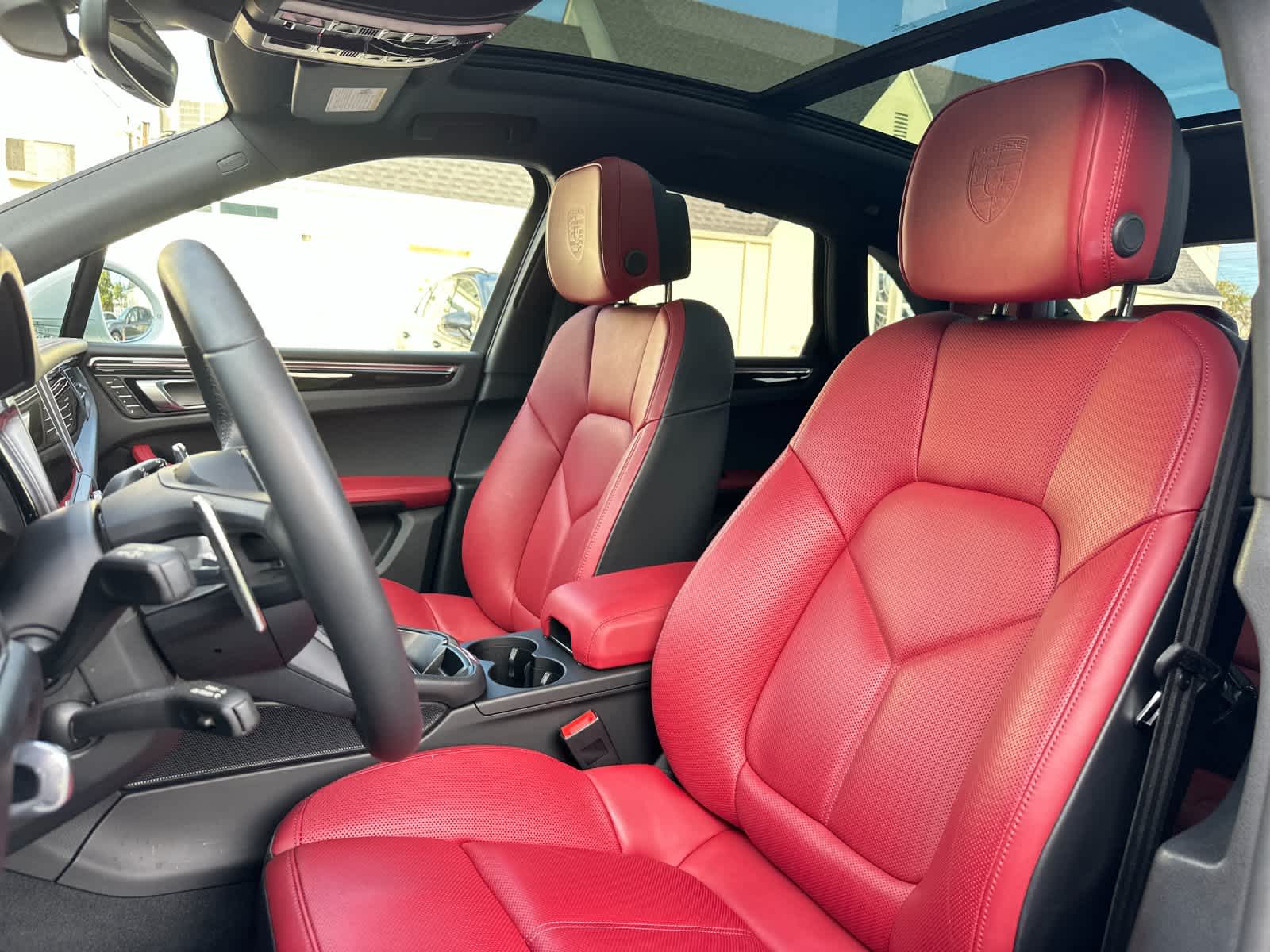 Thumbnail: 2025 Porsche Macan - 5