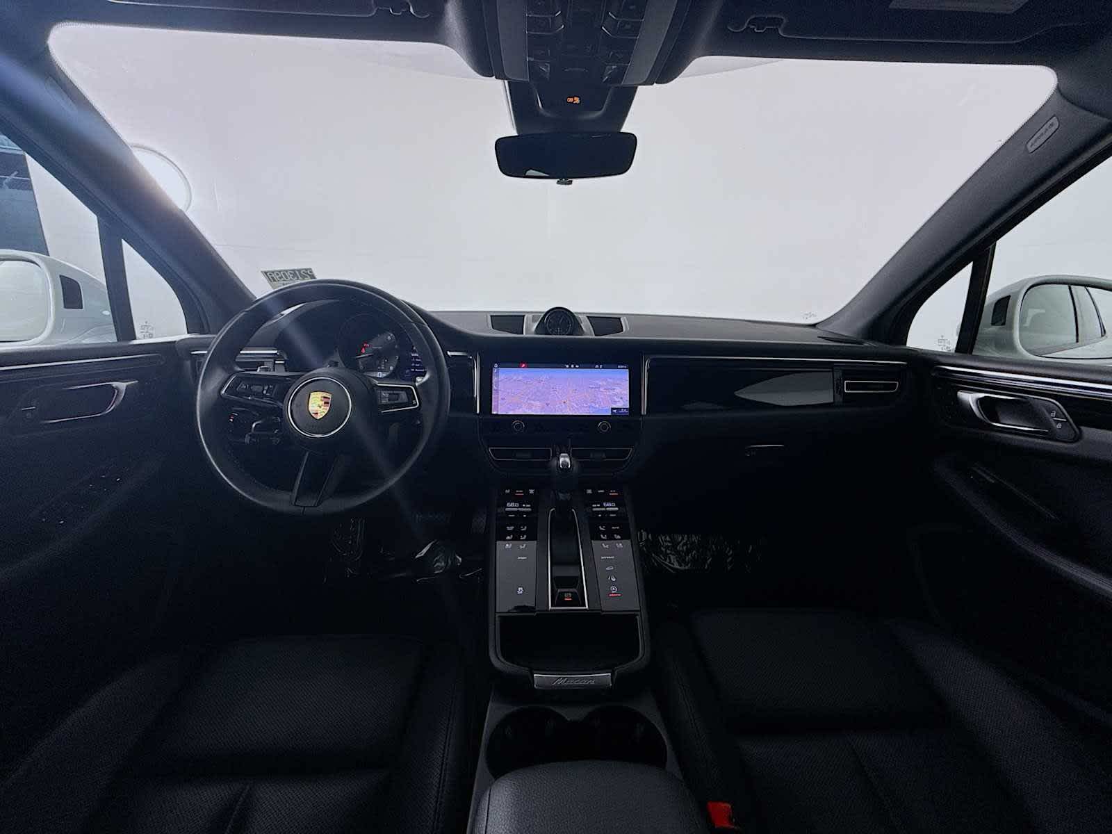 Thumbnail: 2024 Porsche Macan - 27