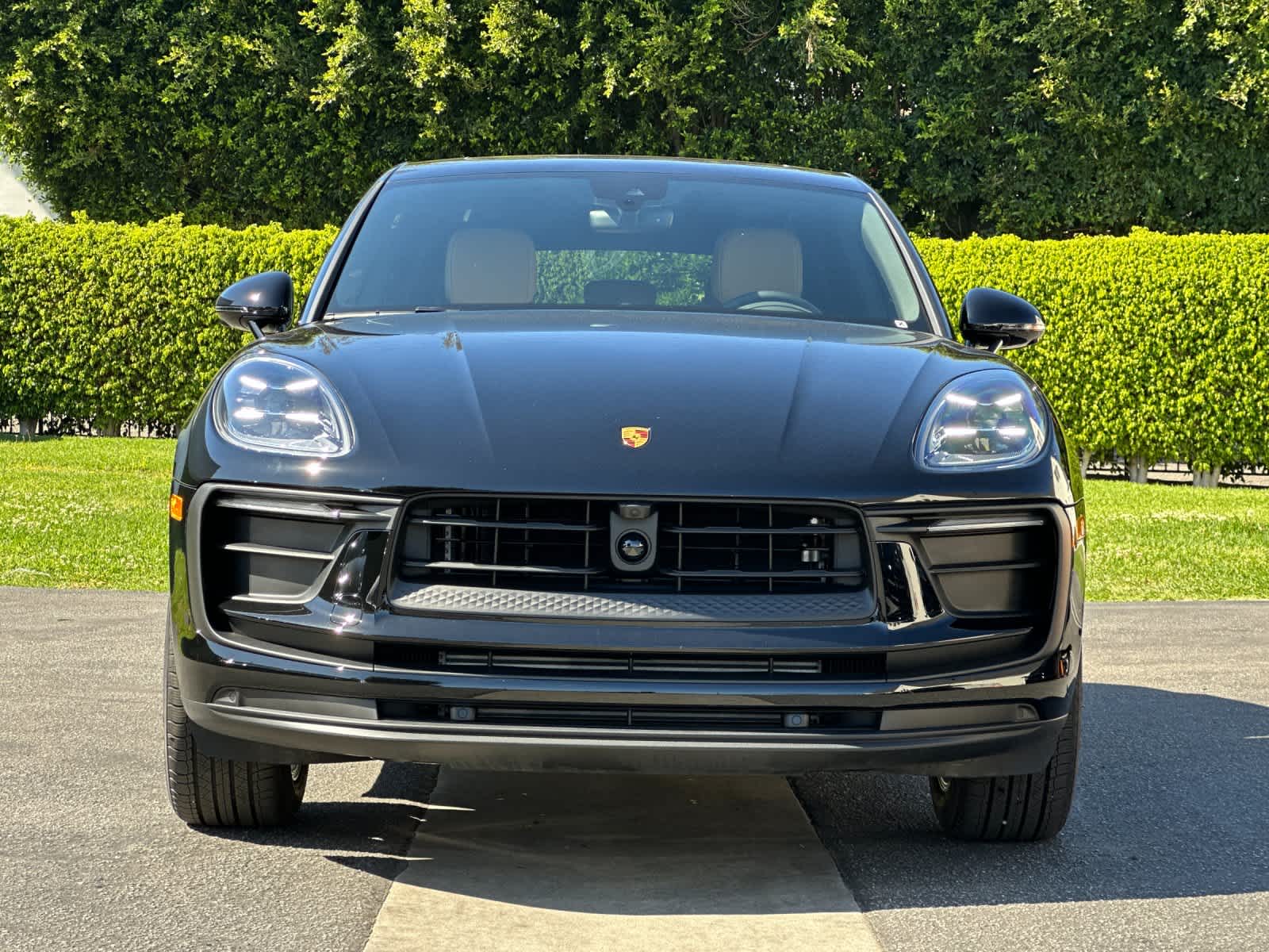 Thumbnail: 2026 Porsche Macan - 11