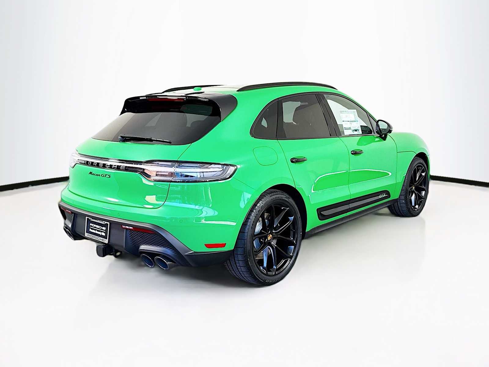 Thumbnail: 2025 Porsche Macan - 9
