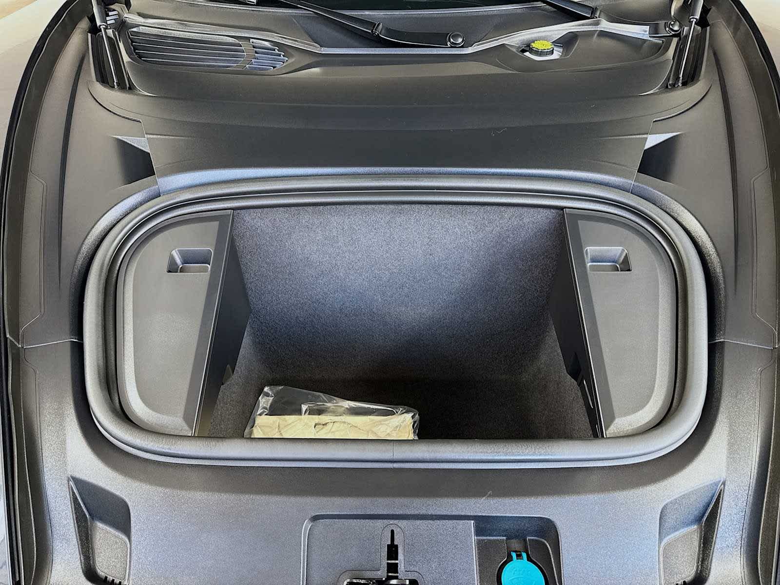 Thumbnail: 2020 Porsche Taycan - 23