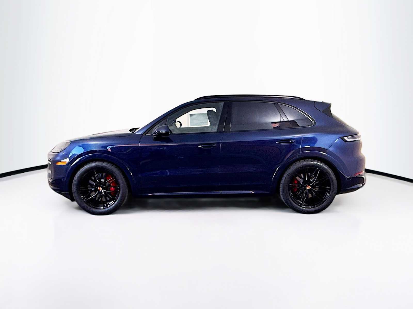 Thumbnail: 2026 Porsche Cayenne - 2