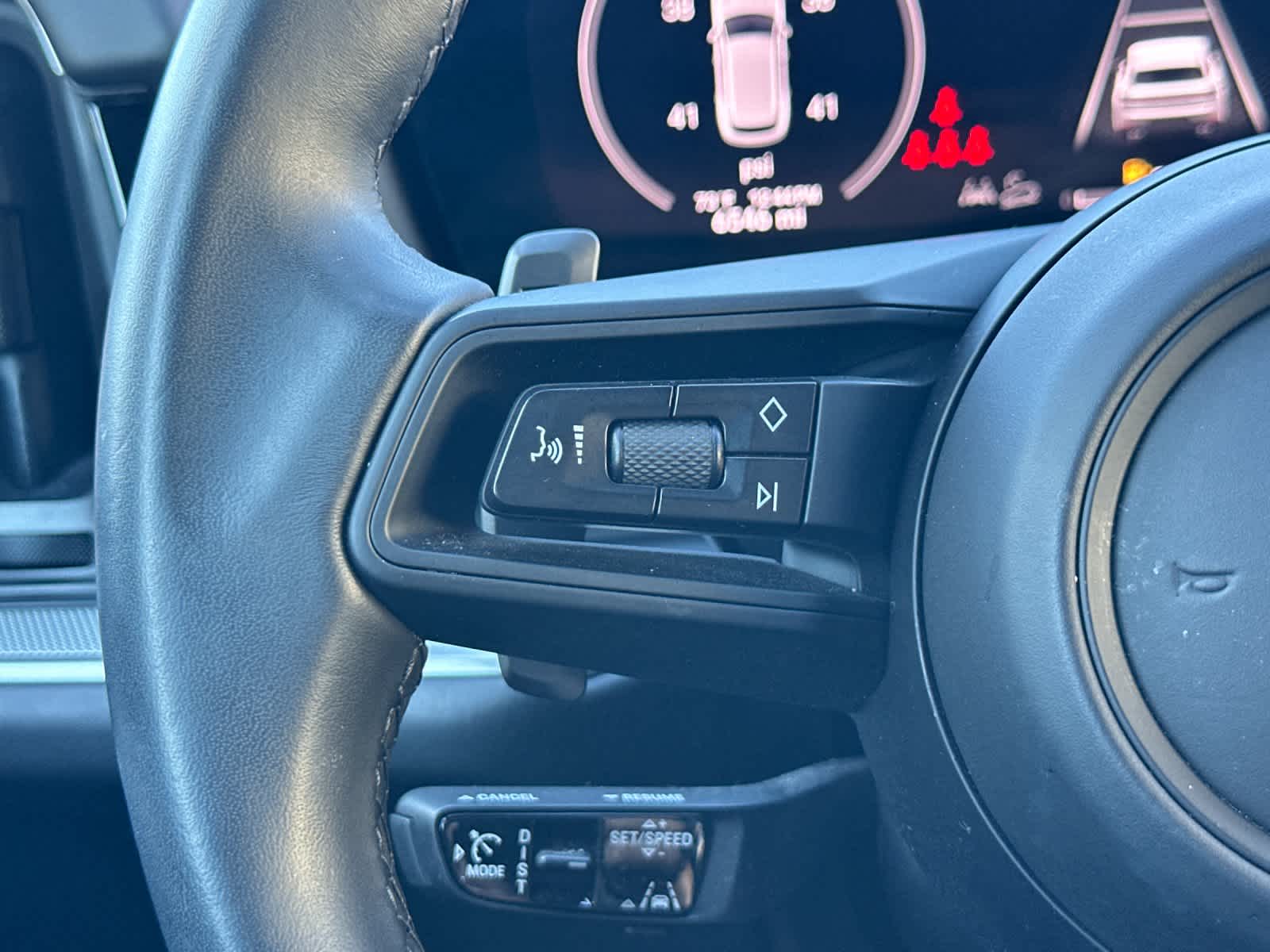 Thumbnail: 2024 Porsche Cayenne - 26