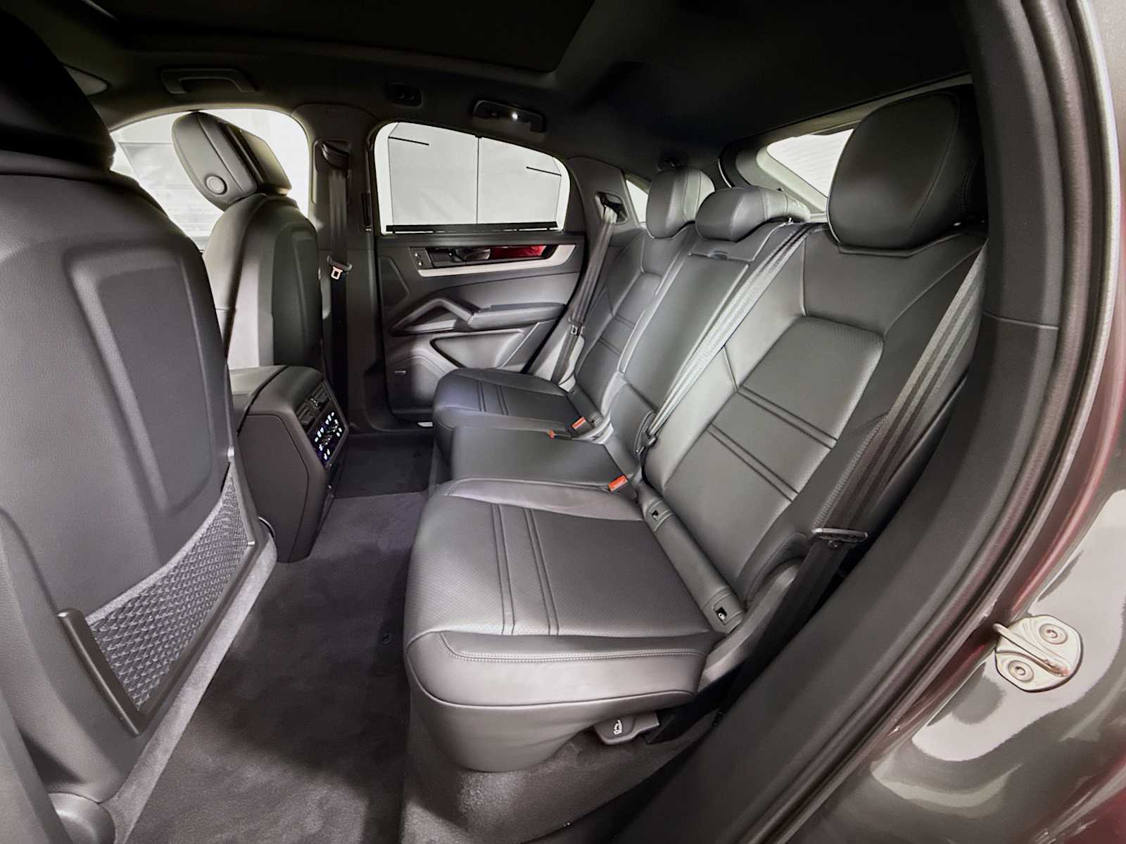 Thumbnail: 2025 Porsche Cayenne - 17