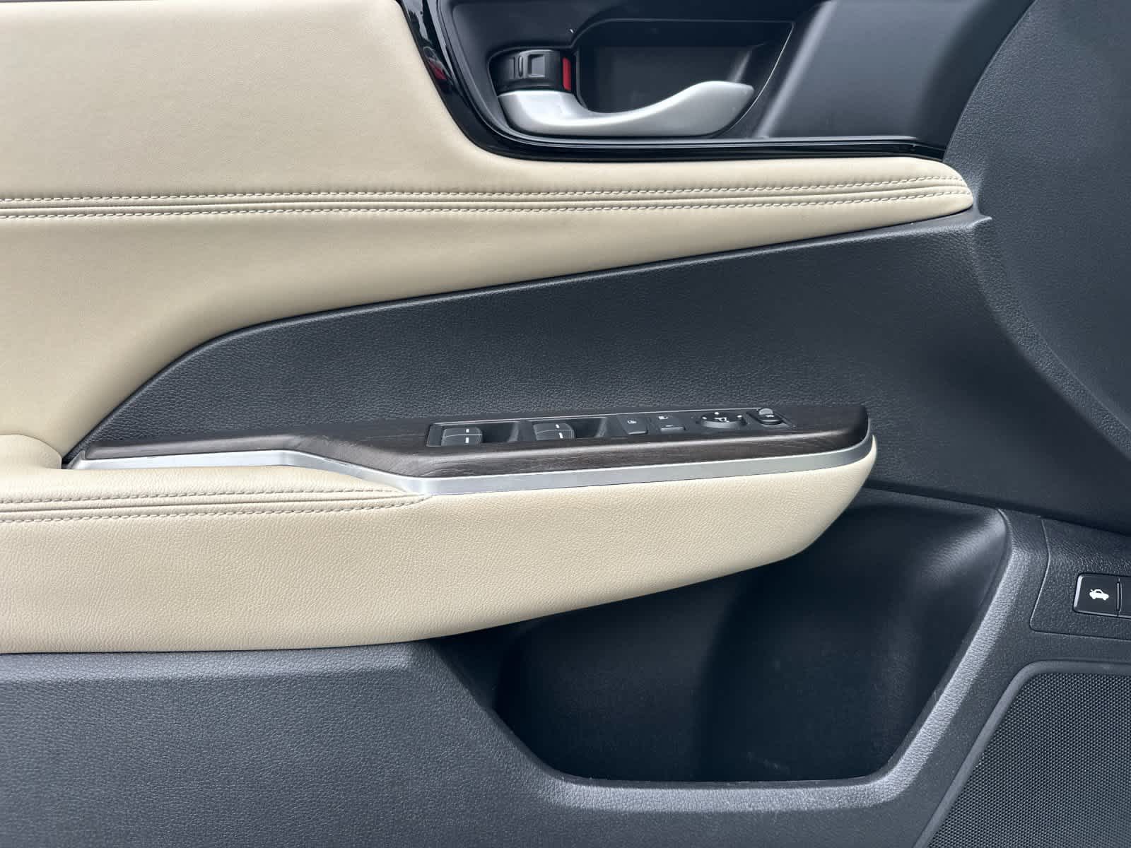 Thumbnail: 2020 Honda Clarity - 12