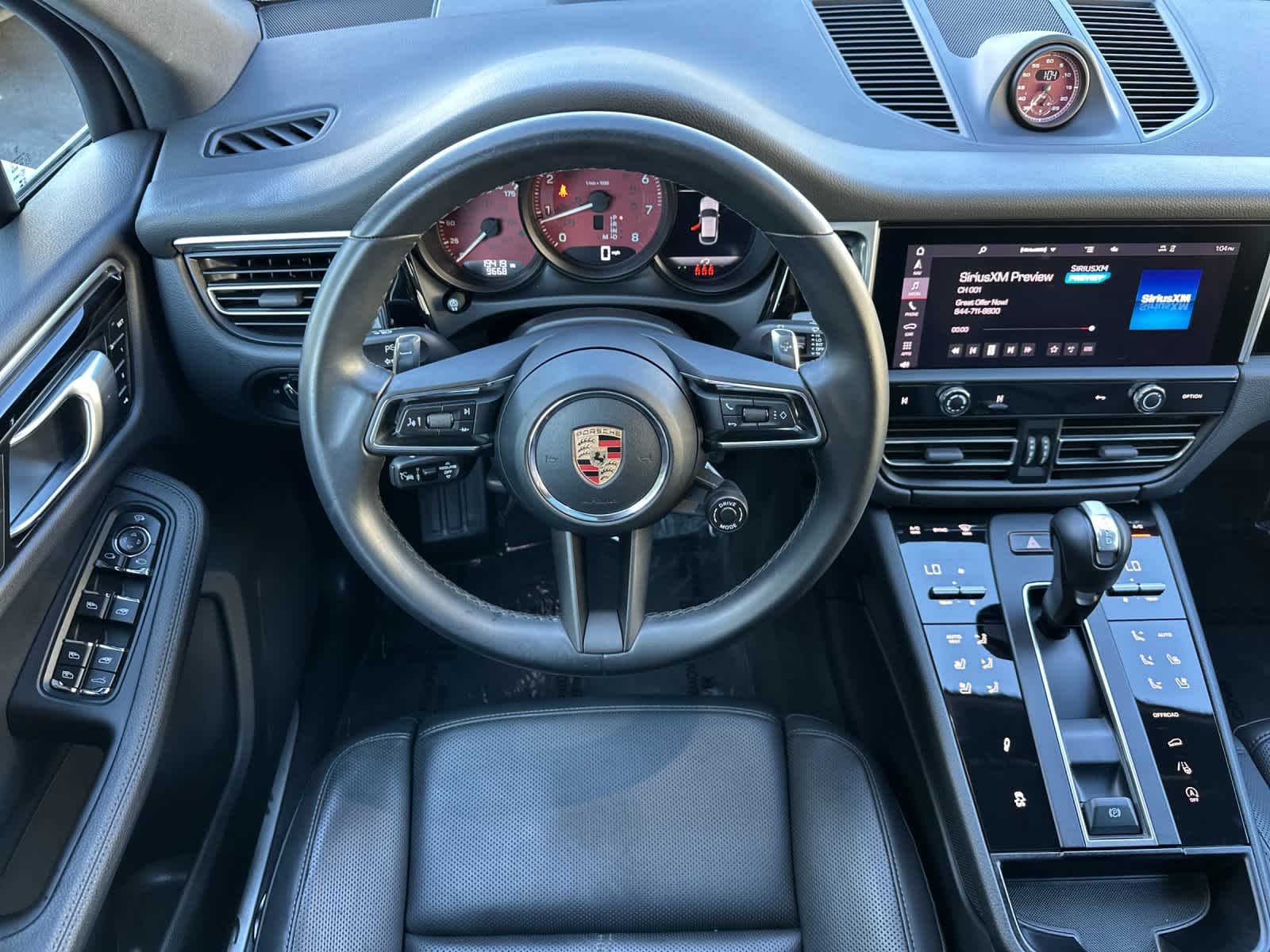 Thumbnail: 2023 Porsche Macan - 15