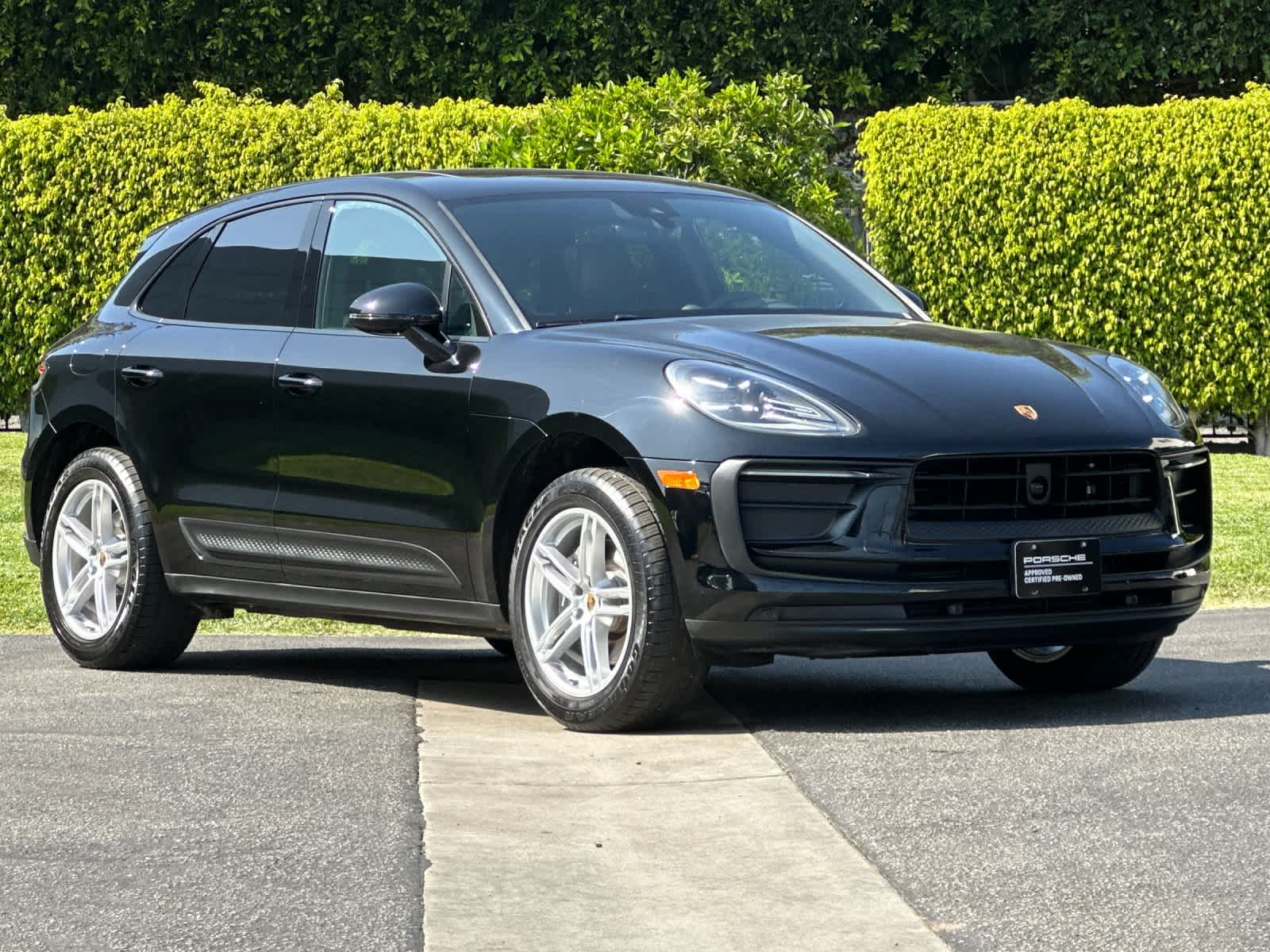 Thumbnail: 2025 Porsche Macan - 10