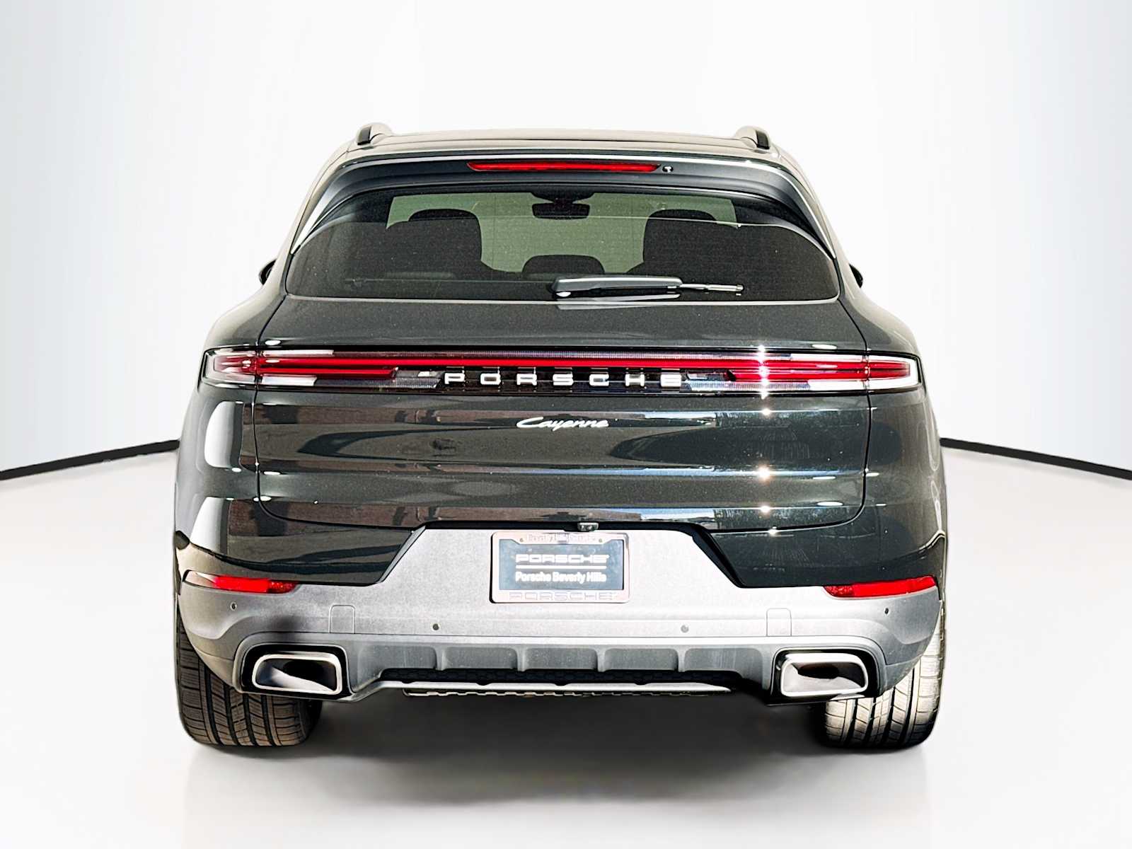 Thumbnail: 2026 Porsche Cayenne - 10