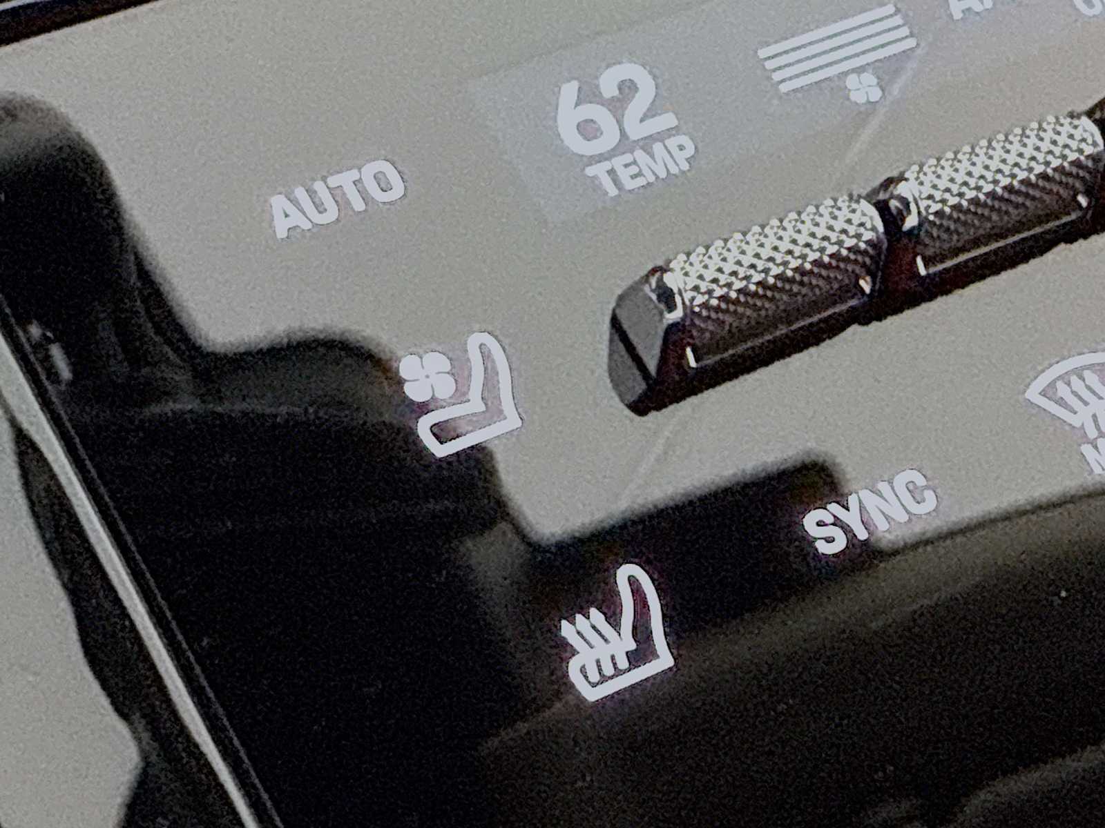 Thumbnail: 2025 Porsche Panamera - 16