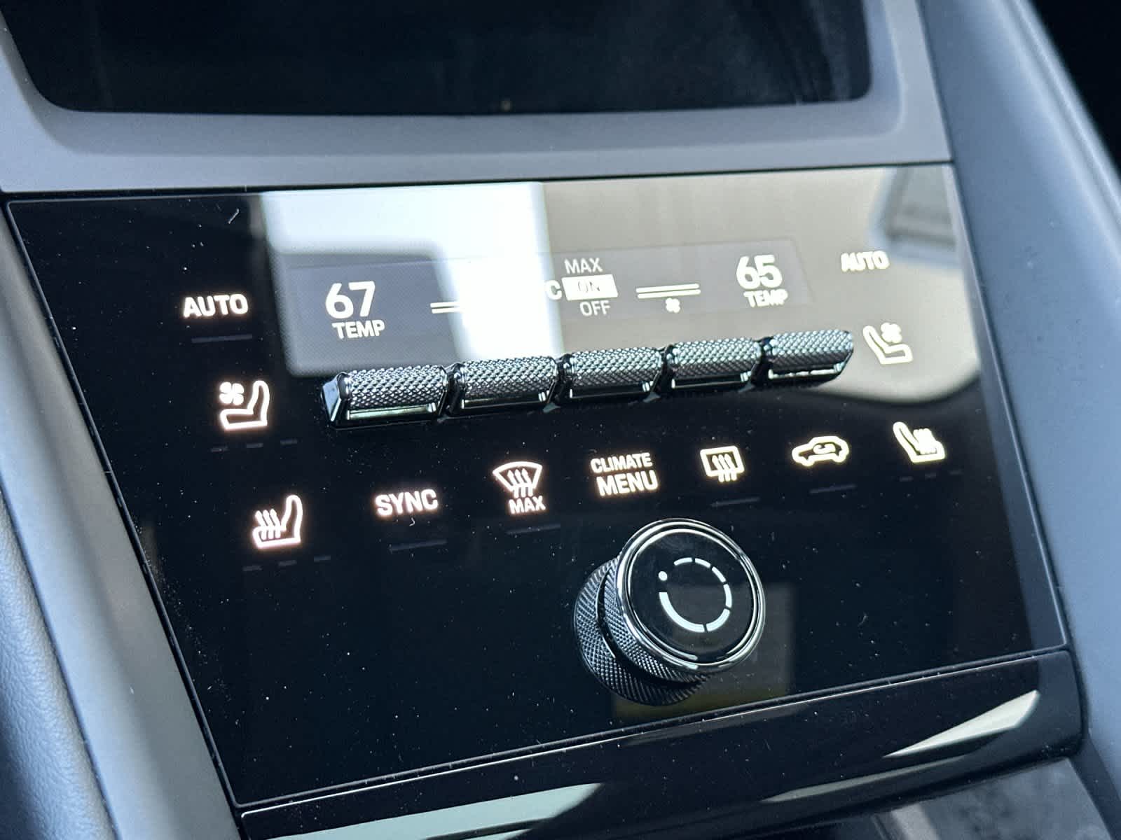 Thumbnail: 2025 Porsche Macan - 24