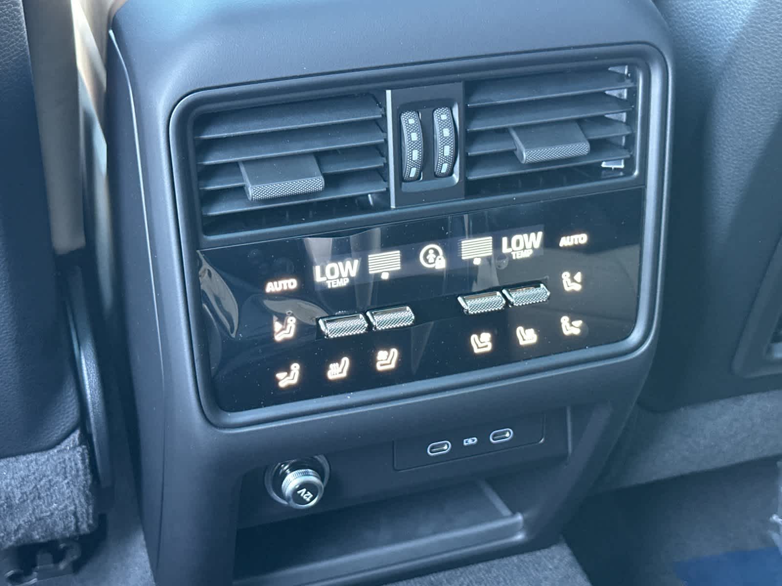 Thumbnail: 2026 Porsche Cayenne - 14