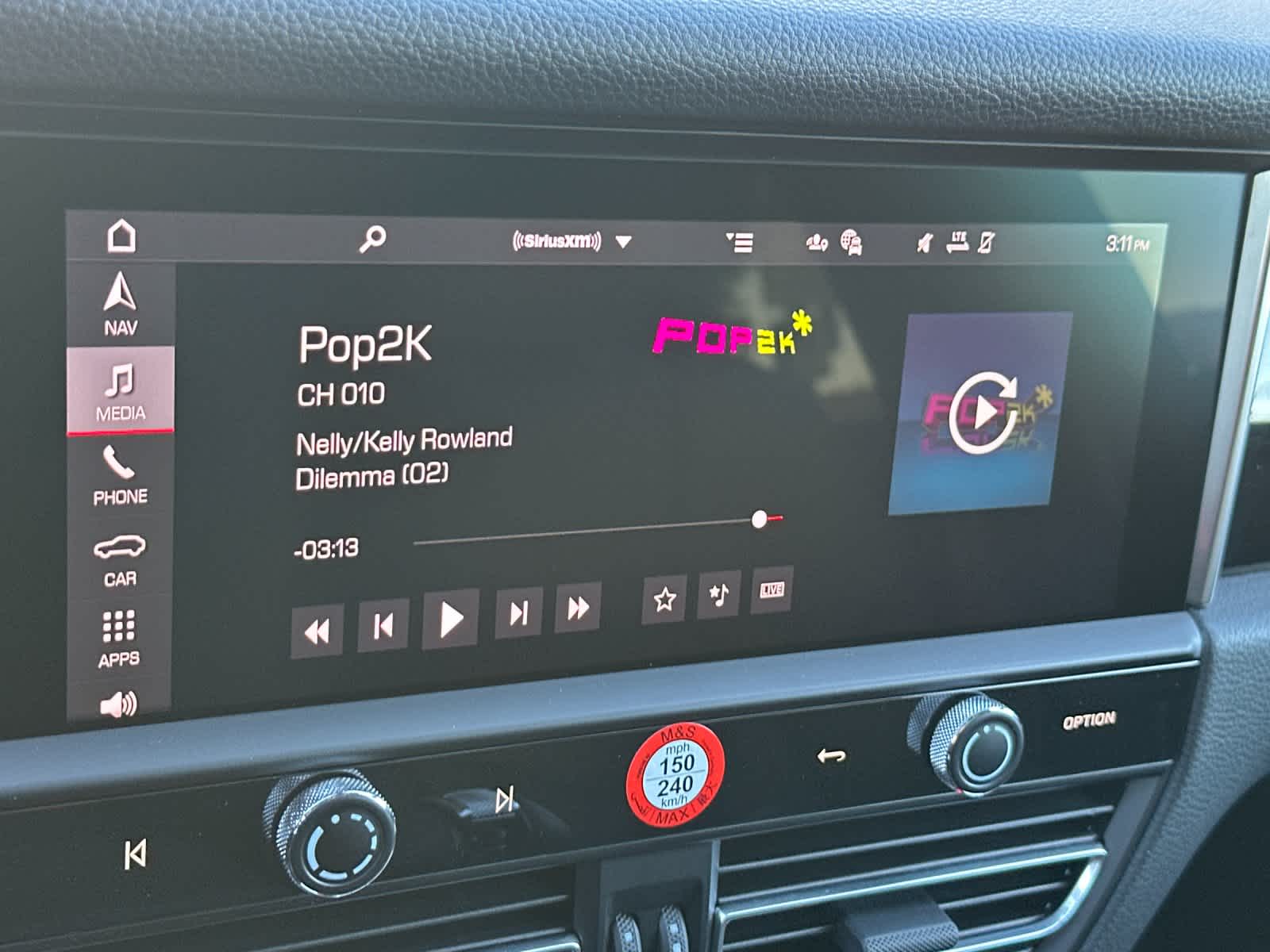 Thumbnail: 2026 Porsche Macan - 21