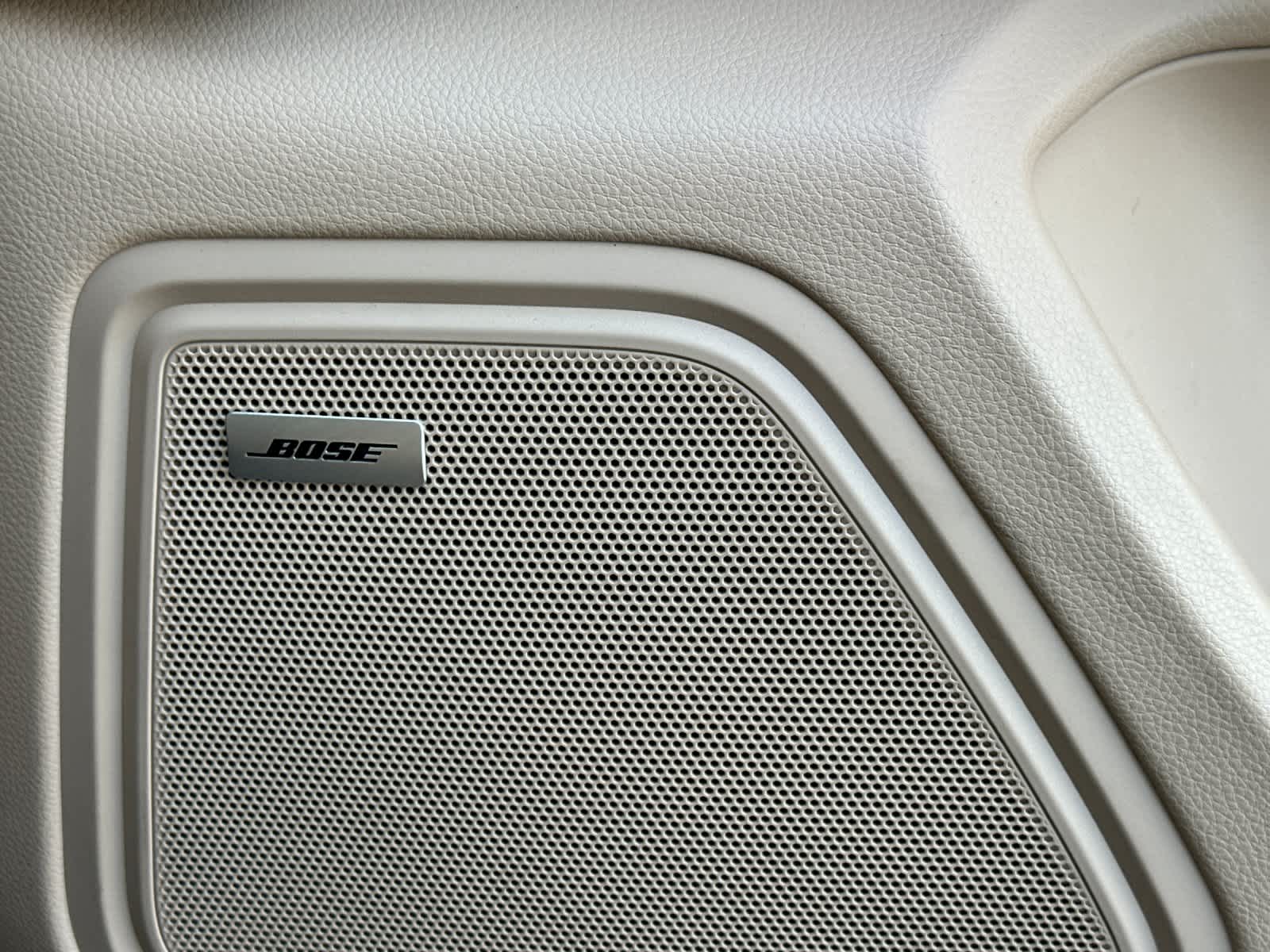 Thumbnail: 2025 Porsche Macan - 20