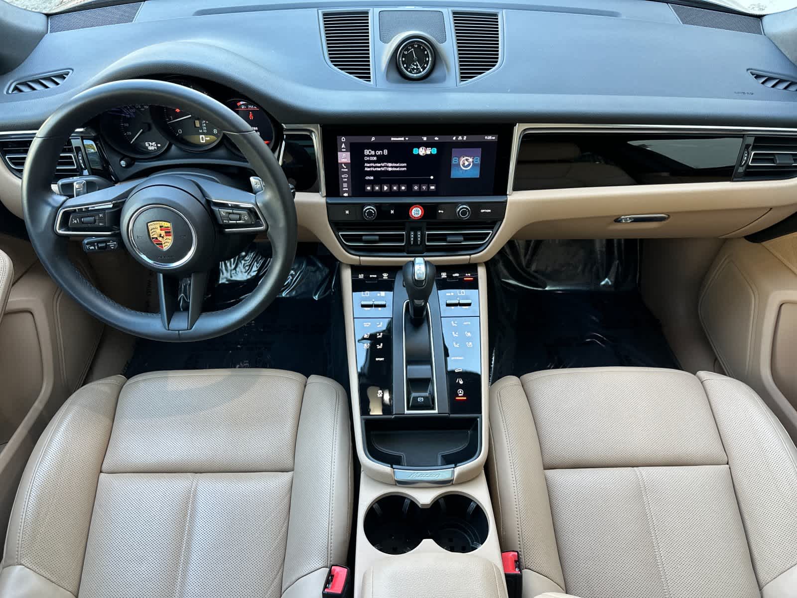 Thumbnail: 2025 Porsche Macan - 6