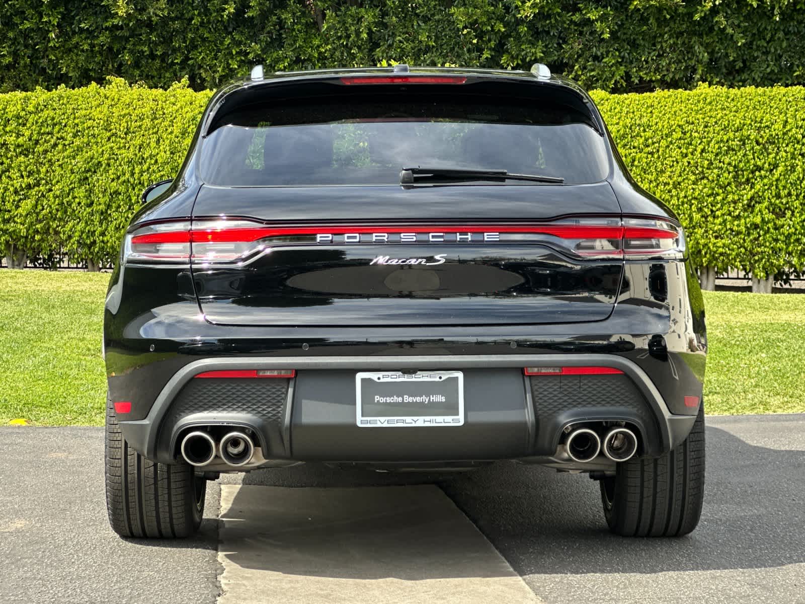Thumbnail: 2026 Porsche Macan - 7