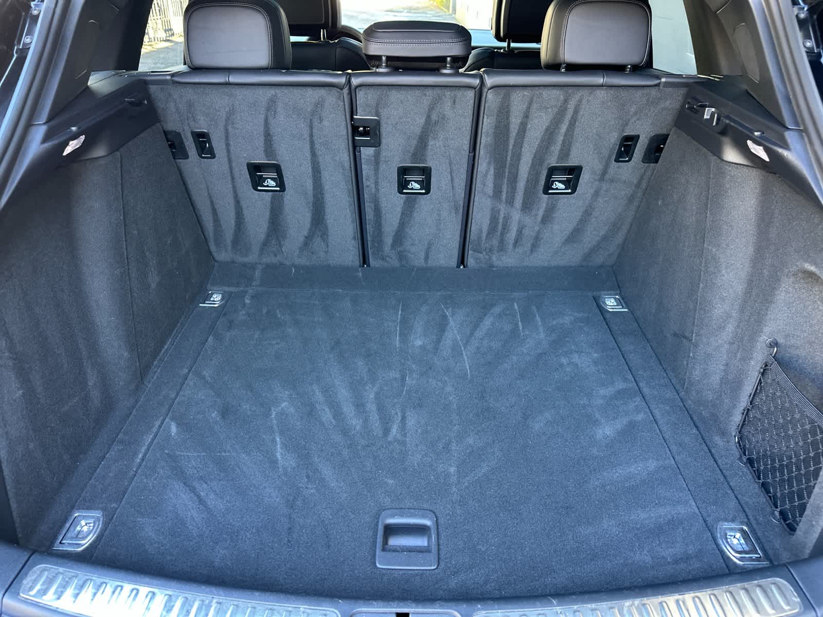 Thumbnail: 2025 Porsche Macan - 16