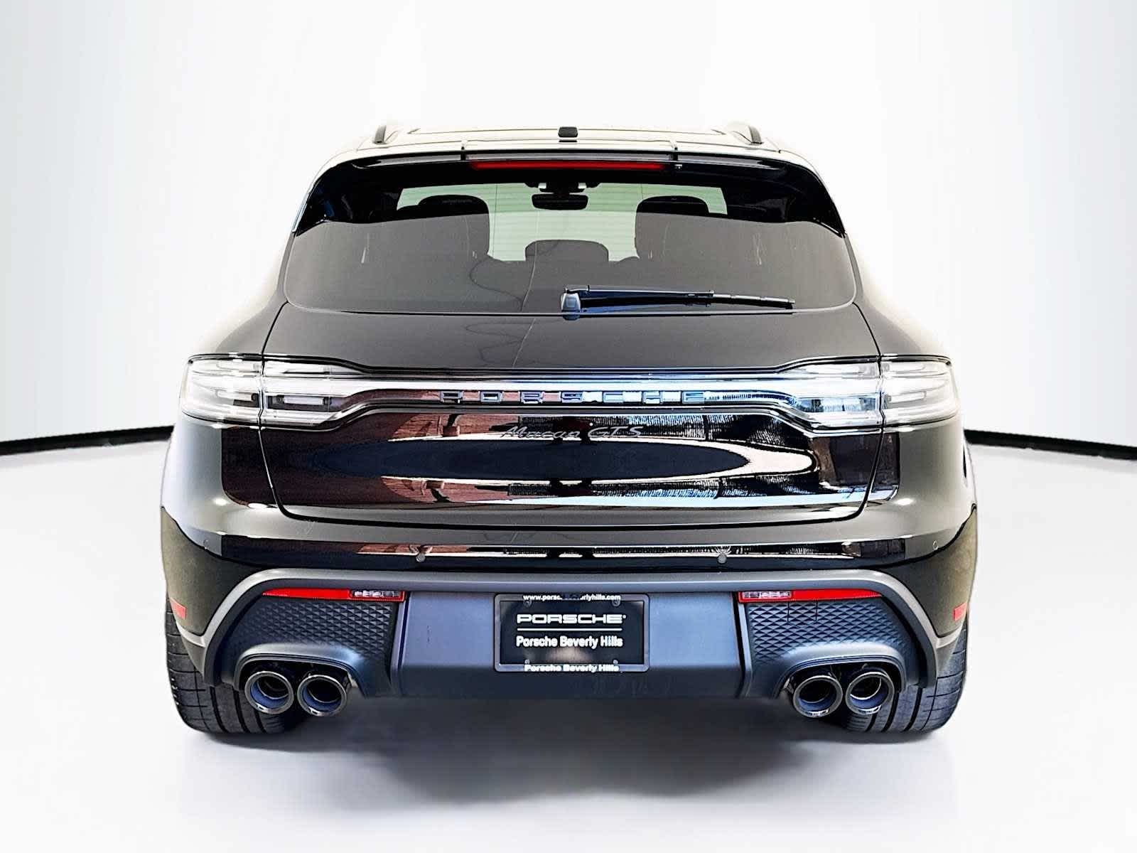 Thumbnail: 2025 Porsche Macan - 10