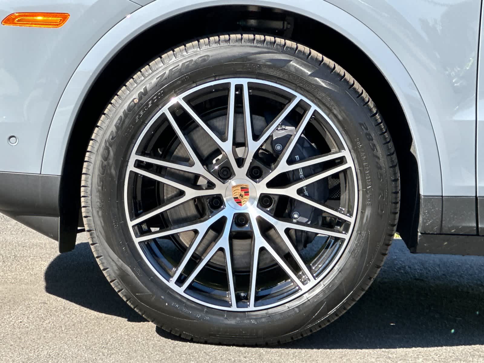 Thumbnail: 2026 Porsche Cayenne - 32