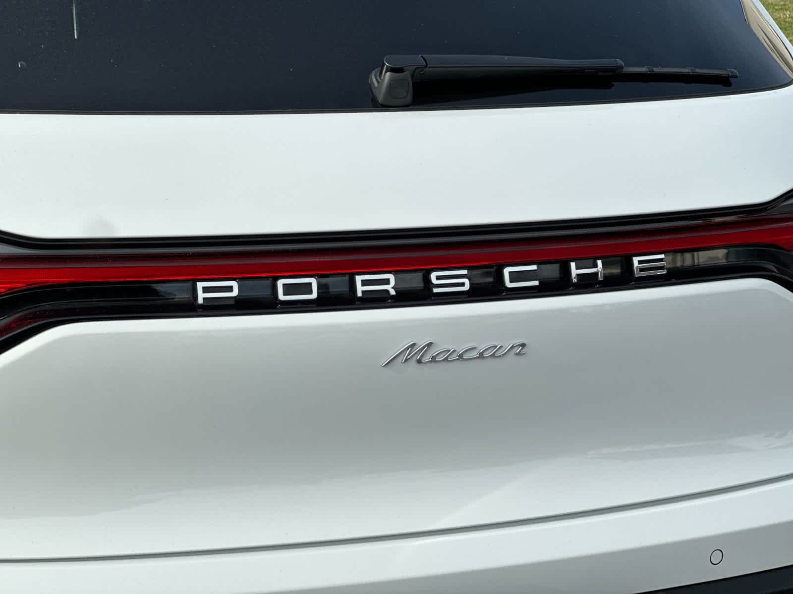 Thumbnail: 2025 Porsche Macan - 33
