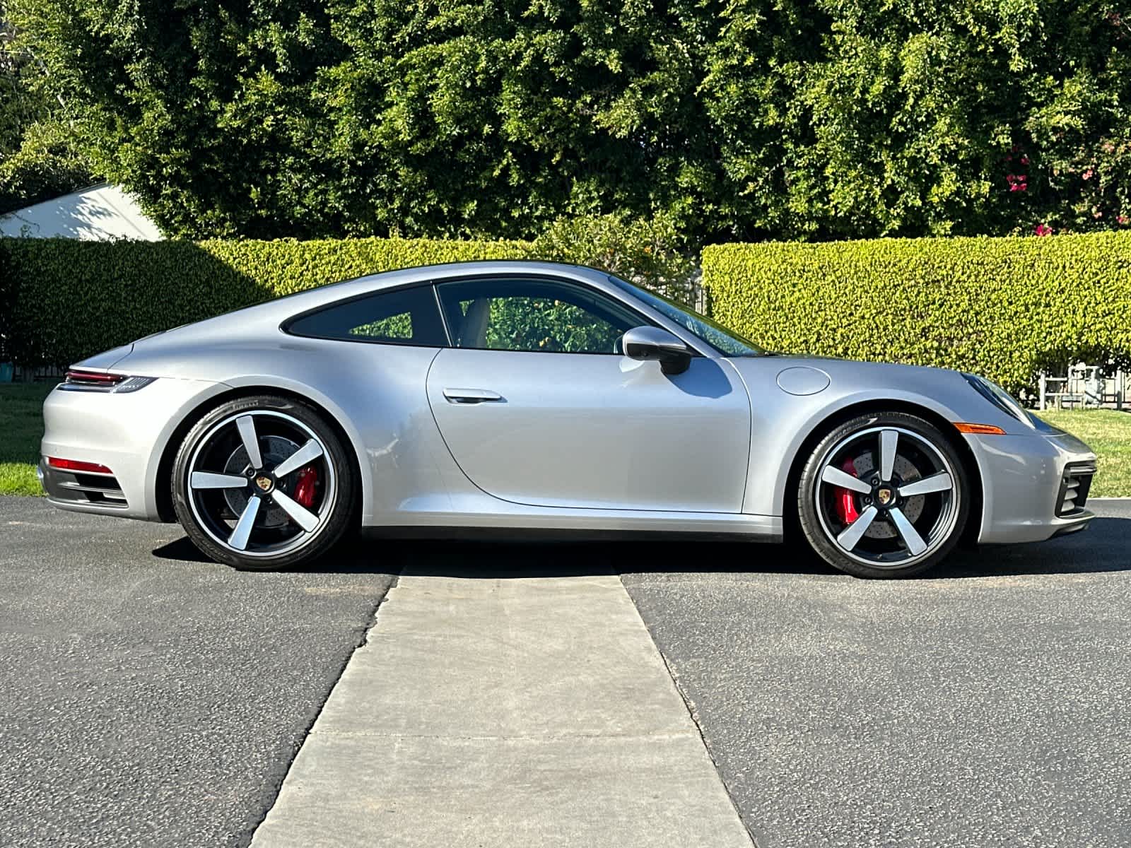 Thumbnail: 2024 Porsche 911 - 8