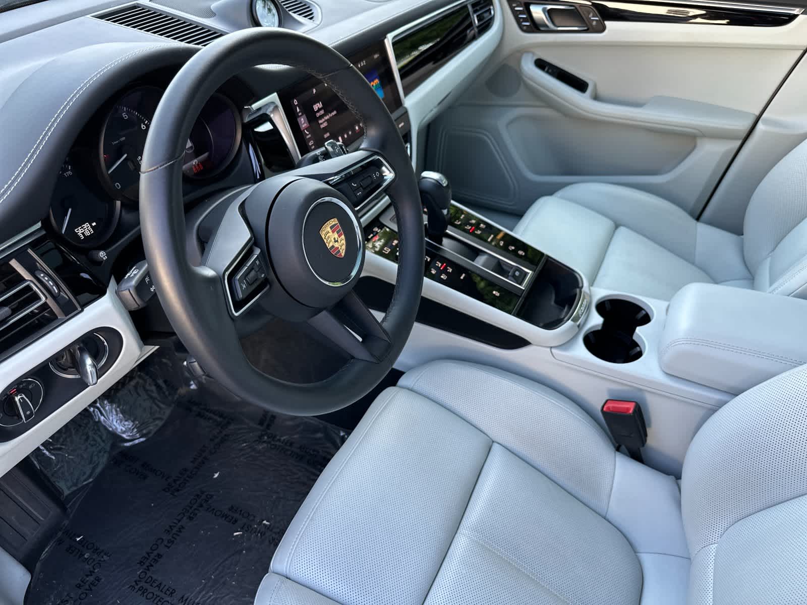 Thumbnail: 2025 Porsche Macan - 4