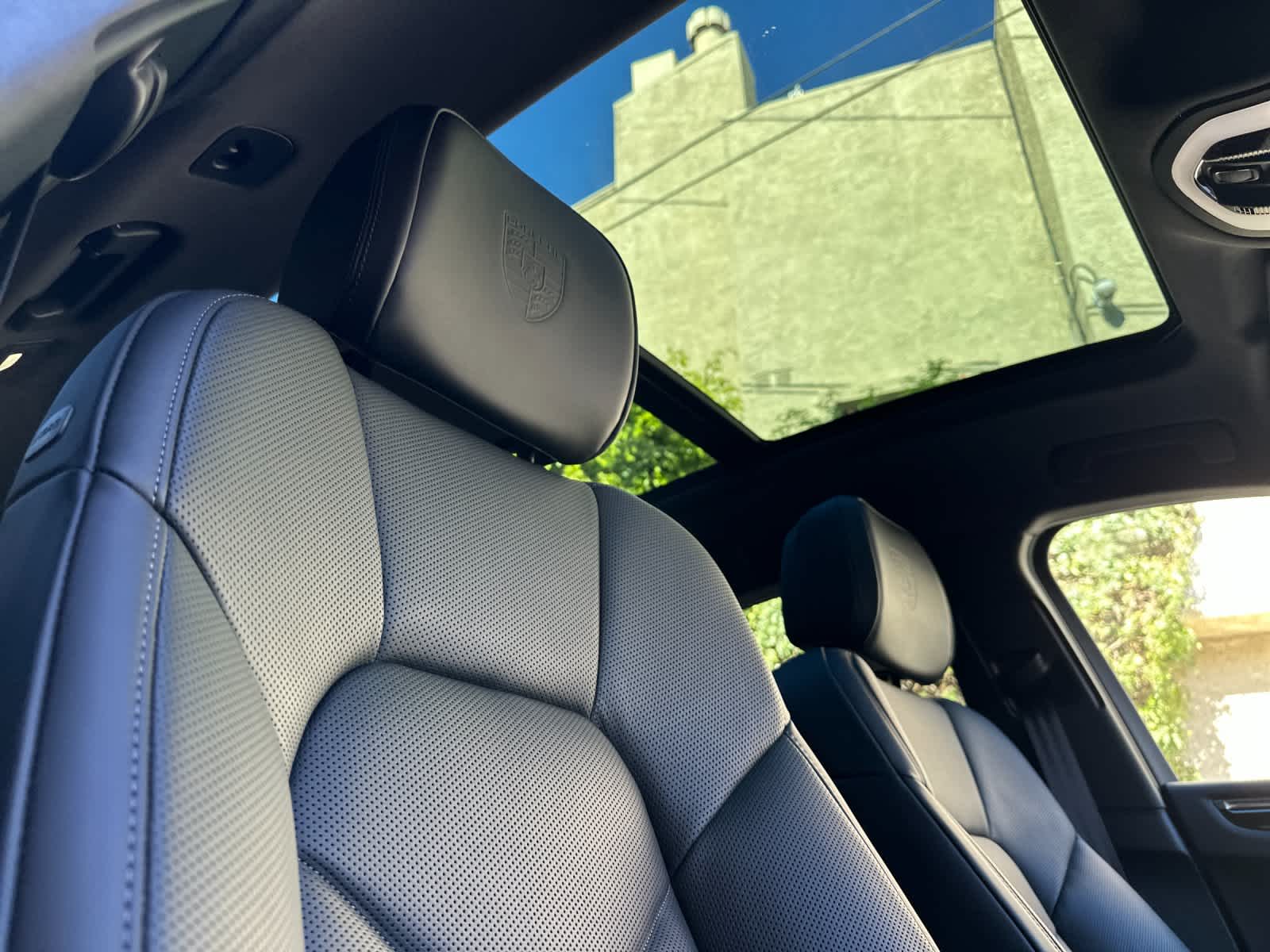 Thumbnail: 2026 Porsche Macan - 18