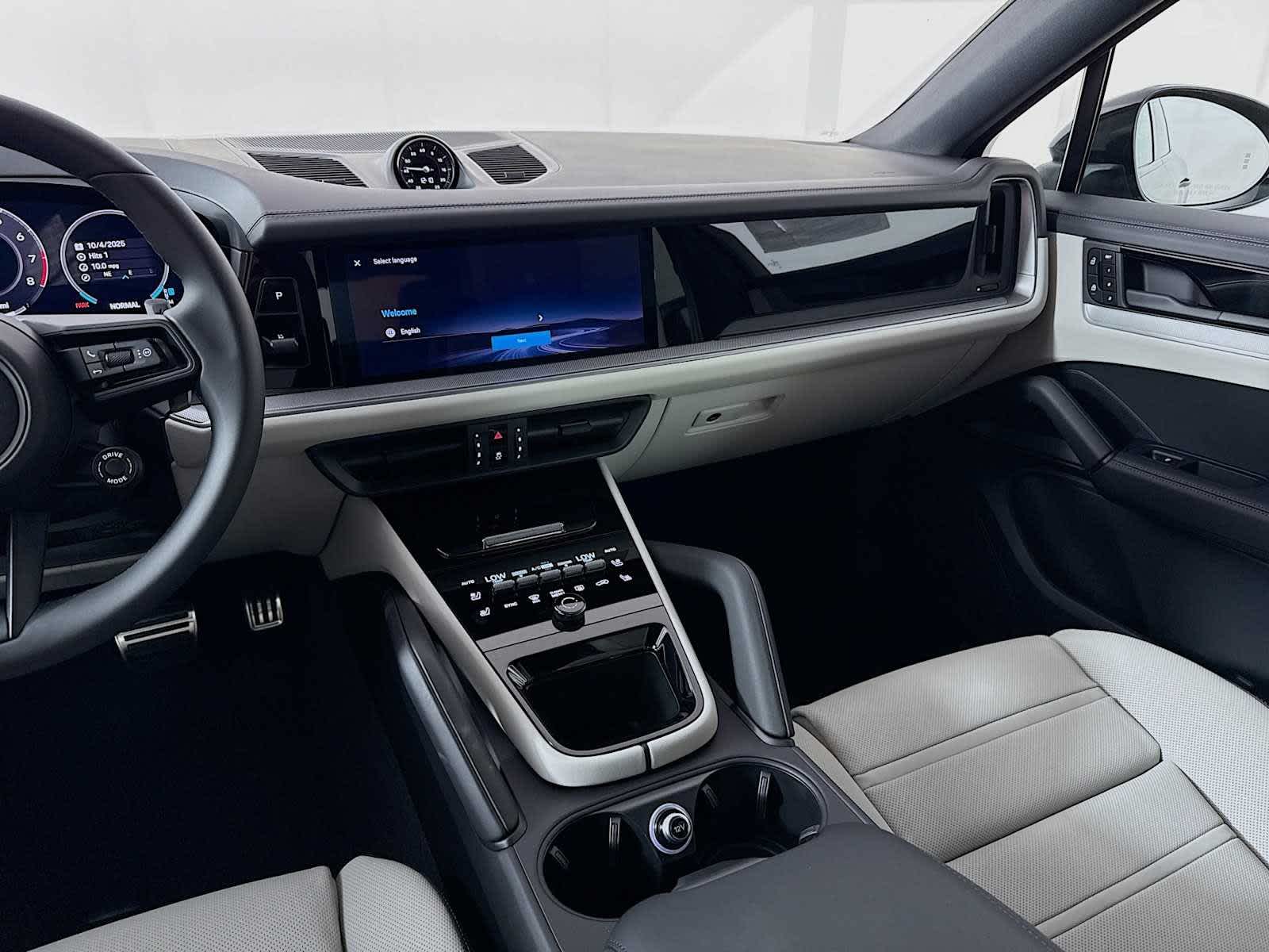 Thumbnail: 2026 Porsche Cayenne - 18