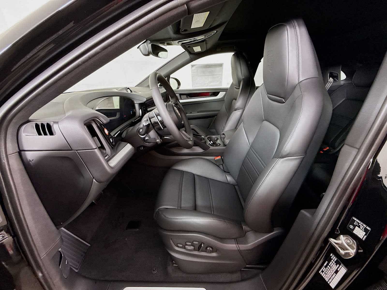 Thumbnail: 2026 Porsche Cayenne - 5