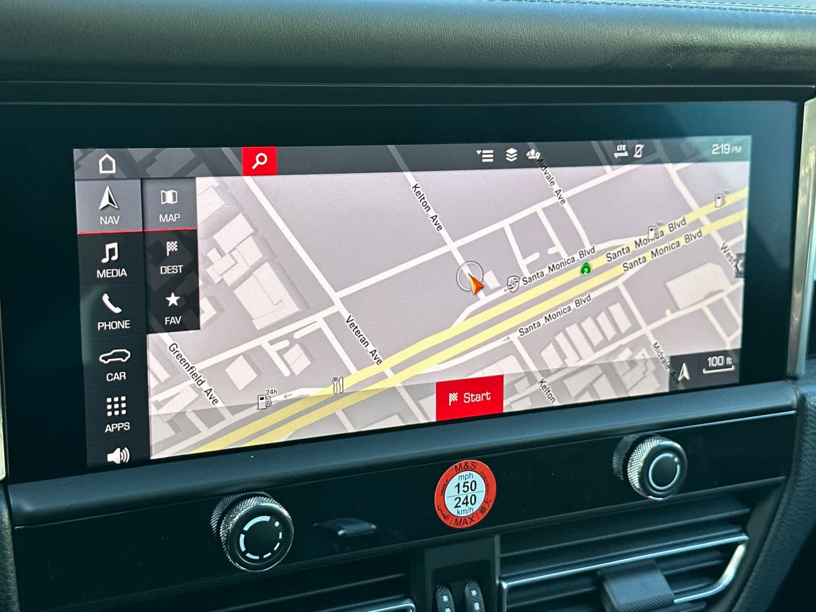 Thumbnail: 2026 Porsche Macan - 21