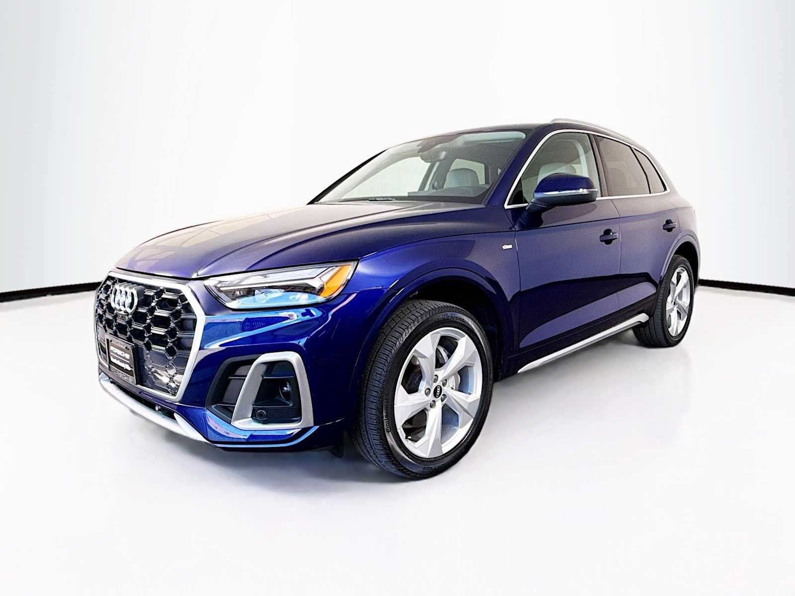 Thumbnail: 2022 Audi Q5 - 1
