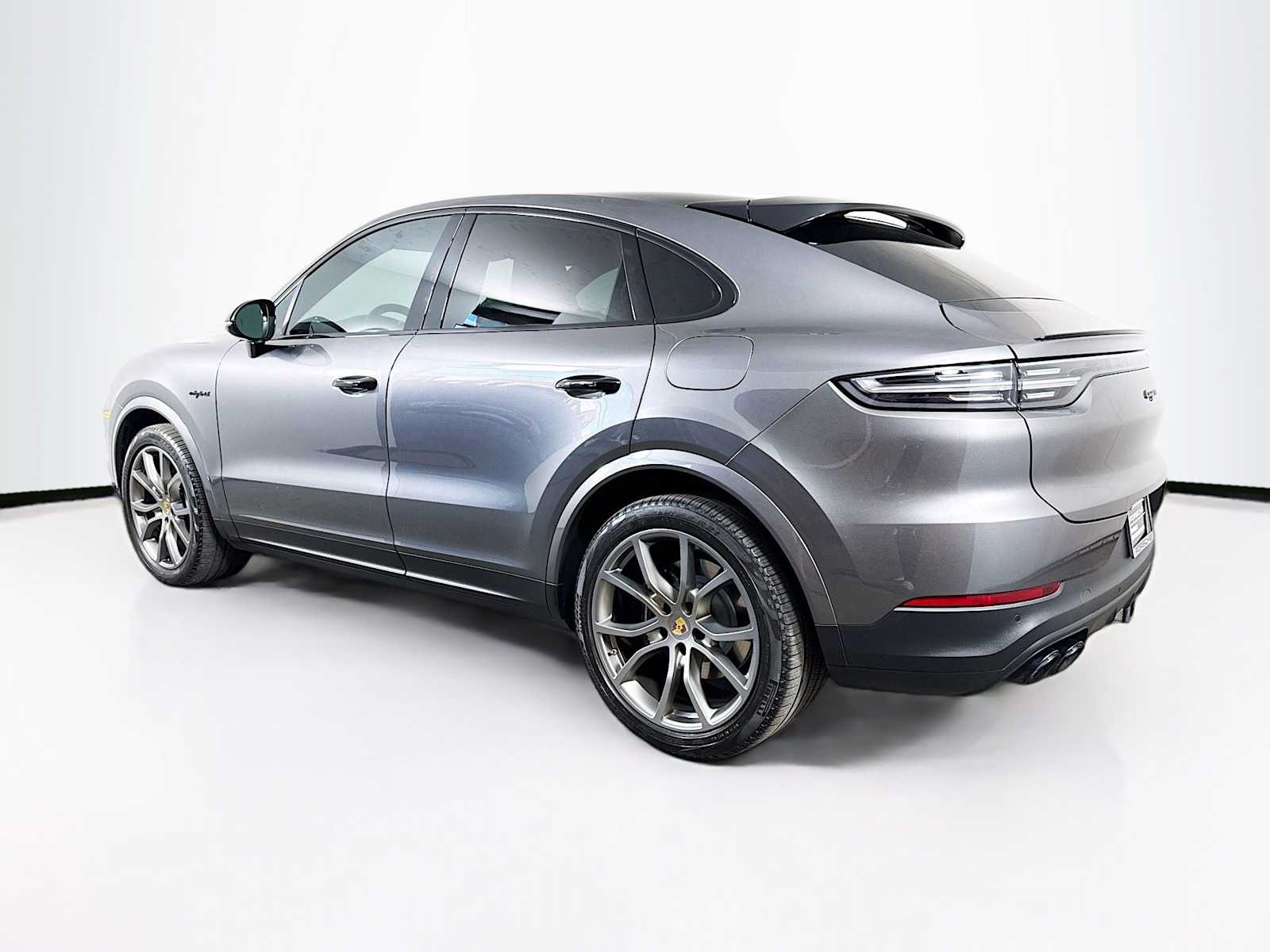 Thumbnail: 2022 Porsche Cayenne - 5