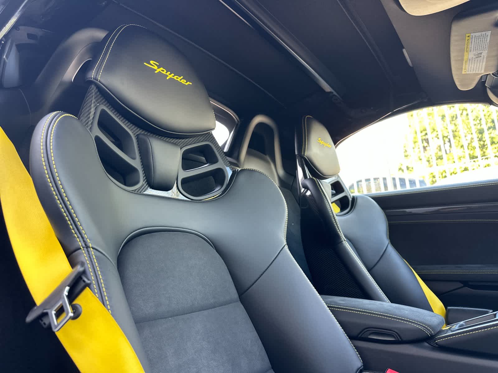 Thumbnail: 2022 Porsche  - 28