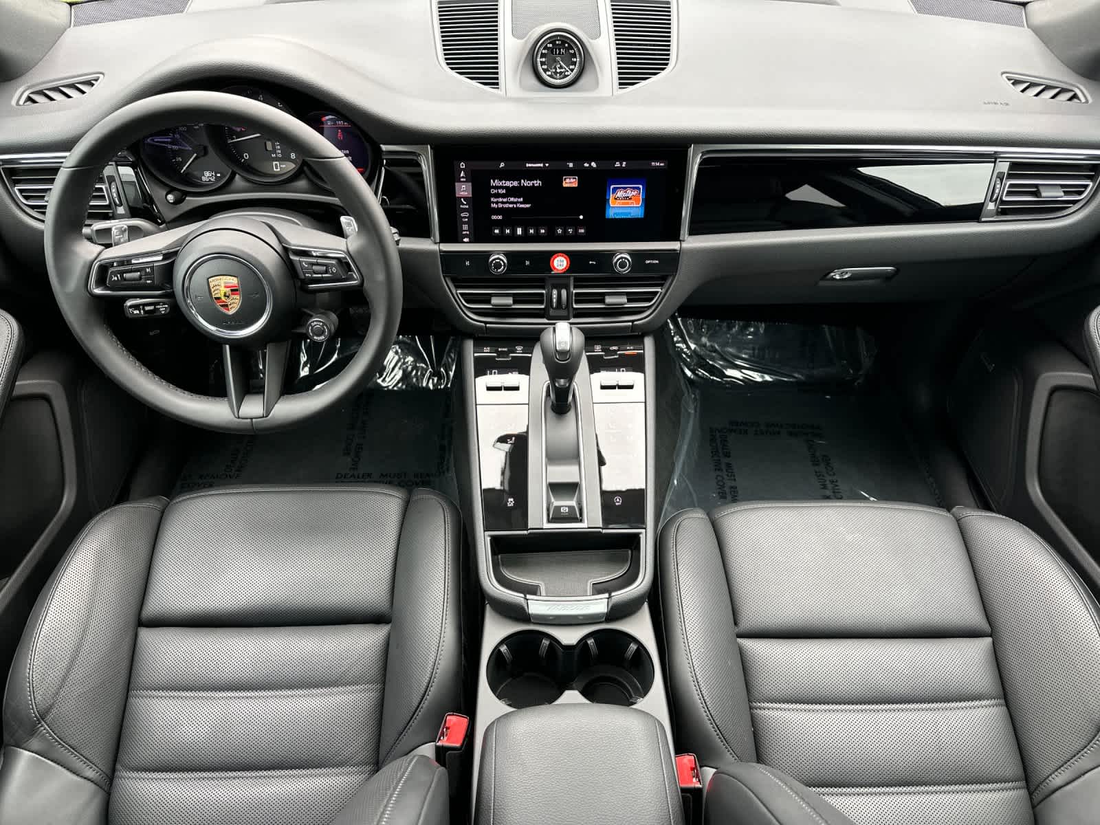 Thumbnail: 2026 Porsche Macan - 6