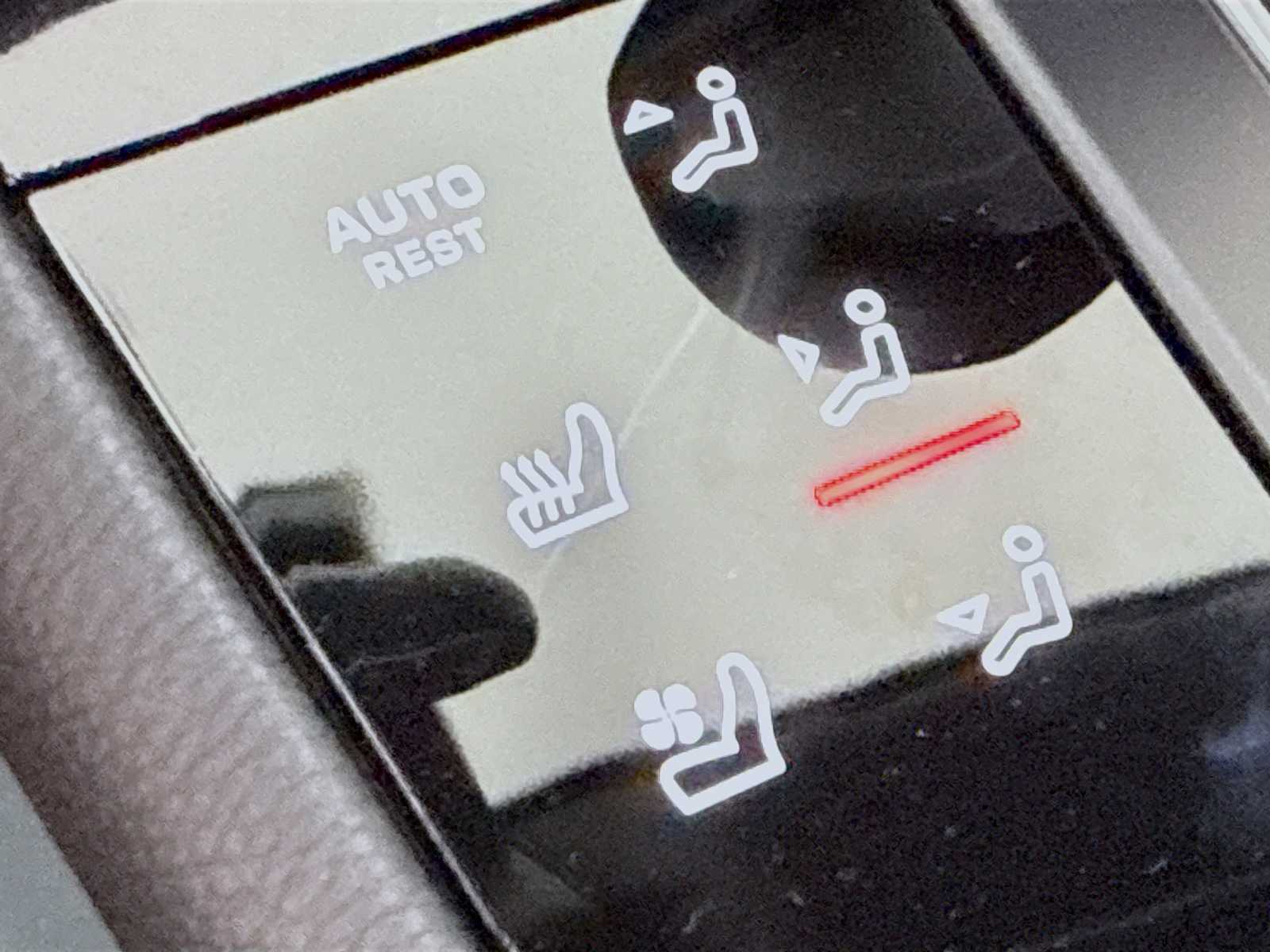 Thumbnail: 2026 Porsche Macan - 16