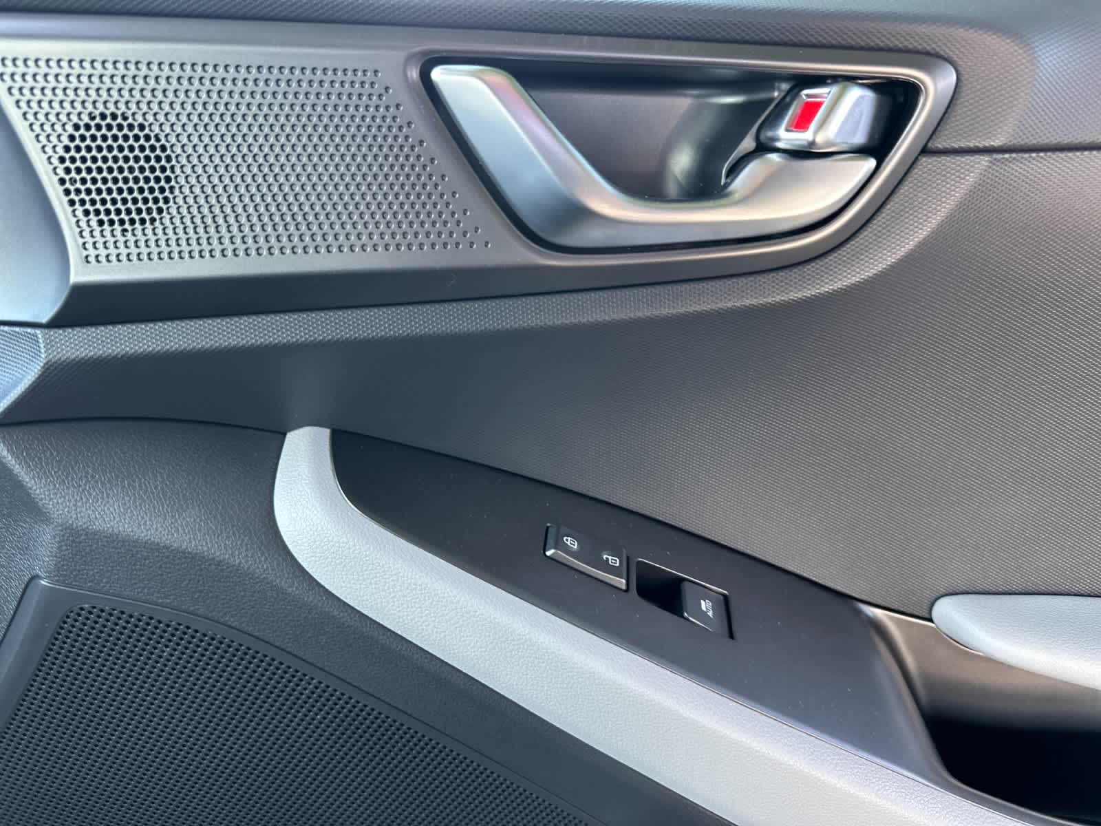 Thumbnail: 2022 Hyundai Ioniq - 16