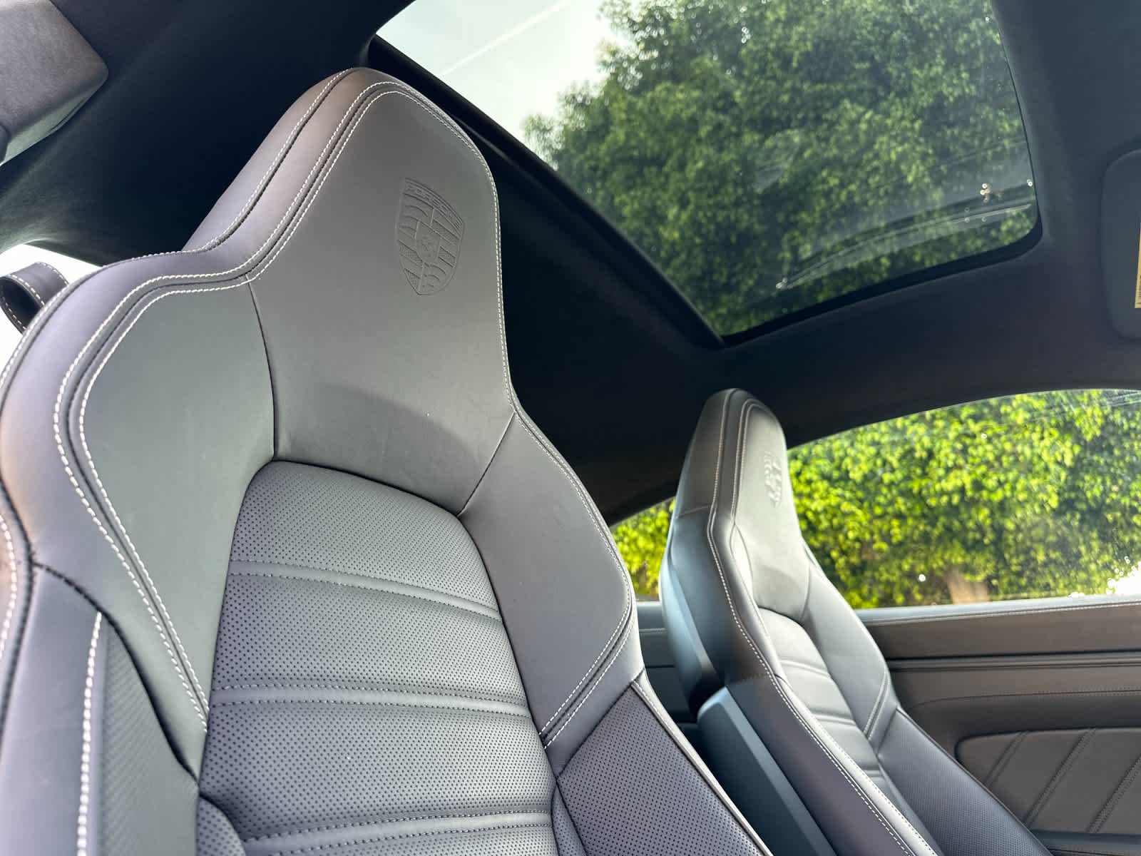 Thumbnail: 2025 Porsche 911 - 14