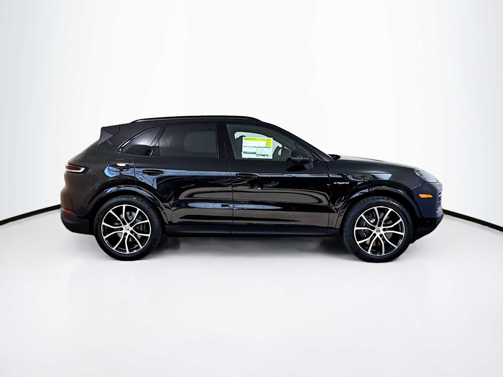 Thumbnail: 2026 Porsche Cayenne - 8