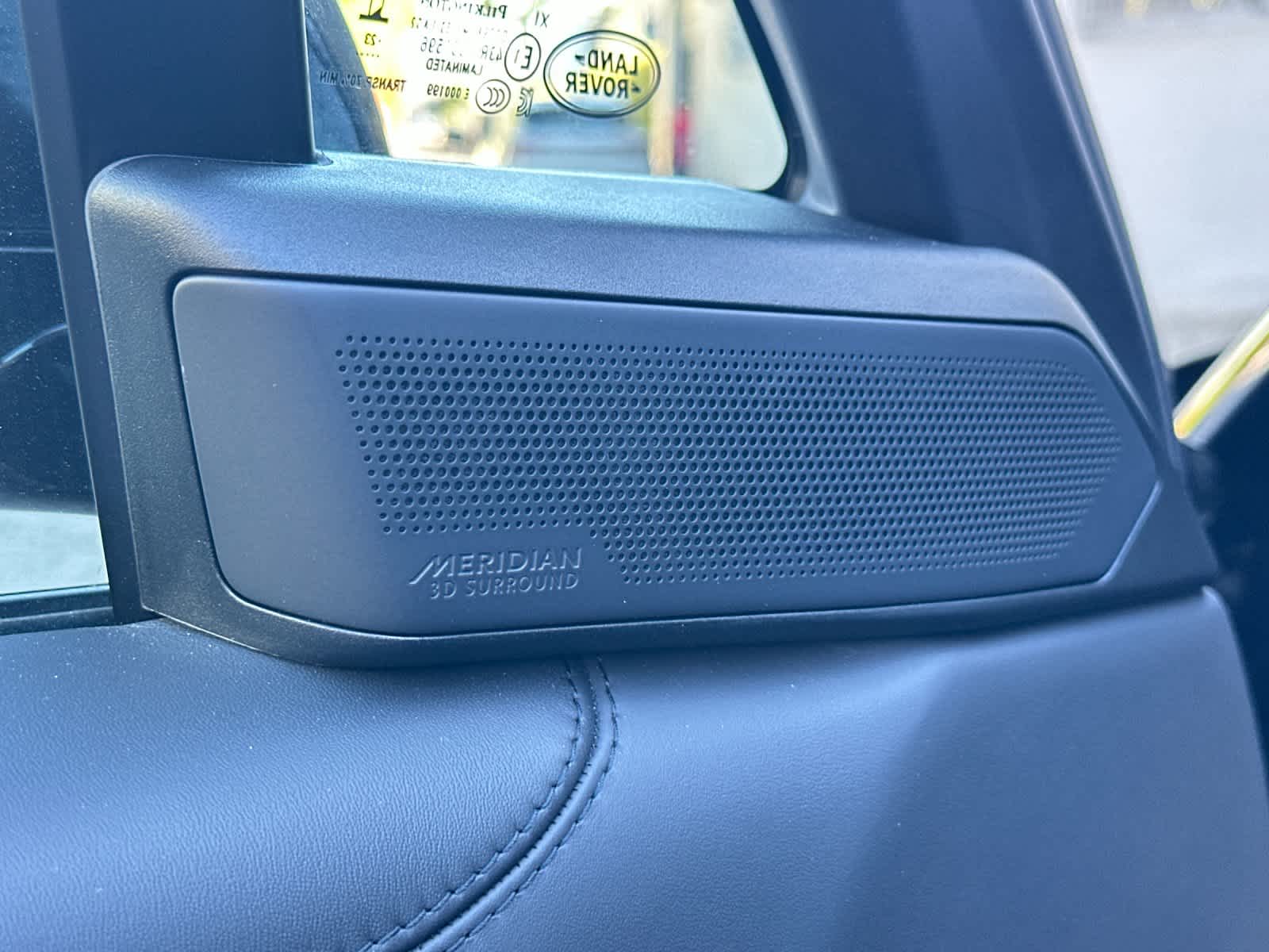 Thumbnail: 2023 Land Rover Range Rover - 20