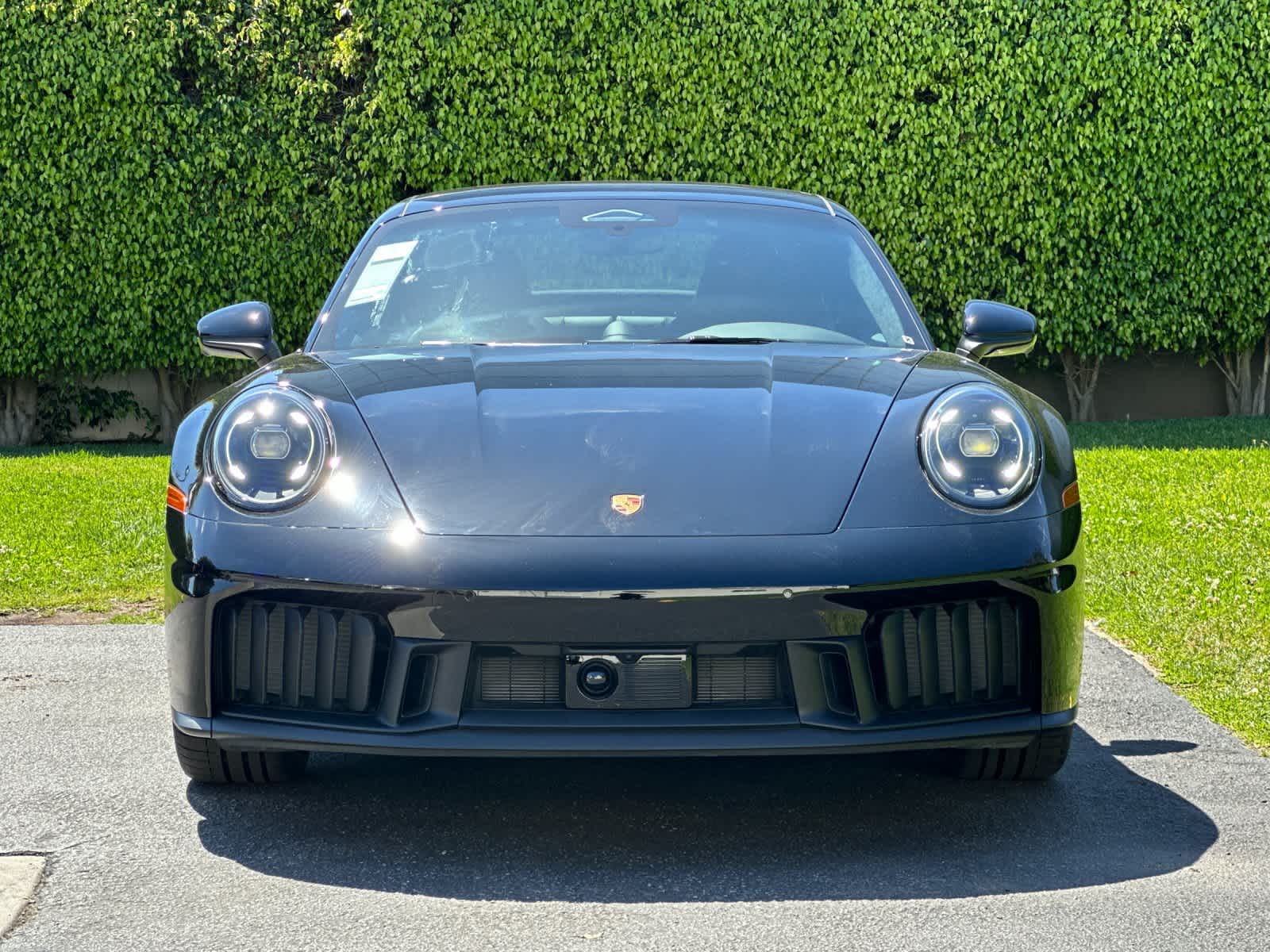 Thumbnail: 2026 Porsche 911 - 10